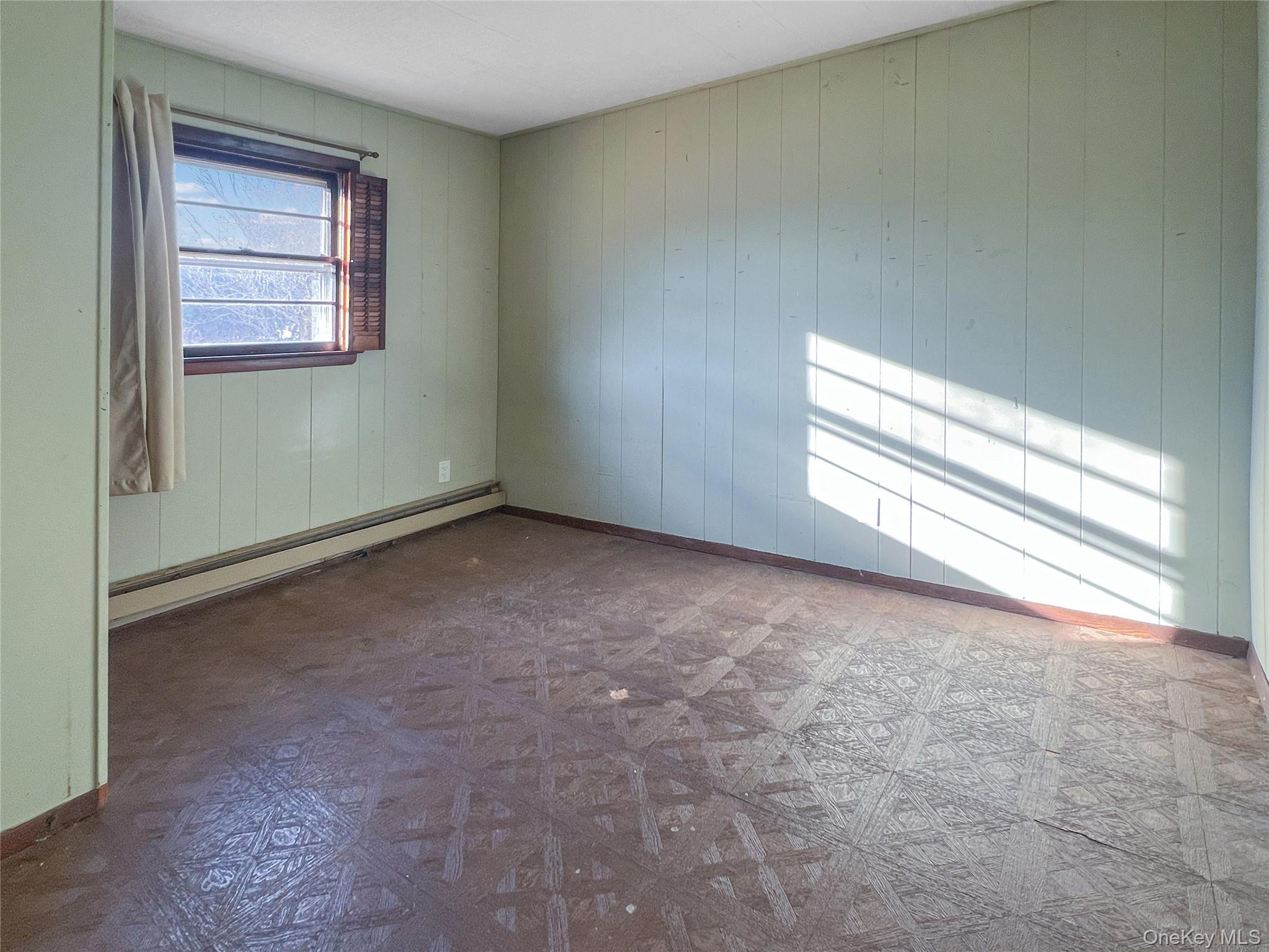 #8 photo, 32 Flintlock Drive, Shirley , NY 11967