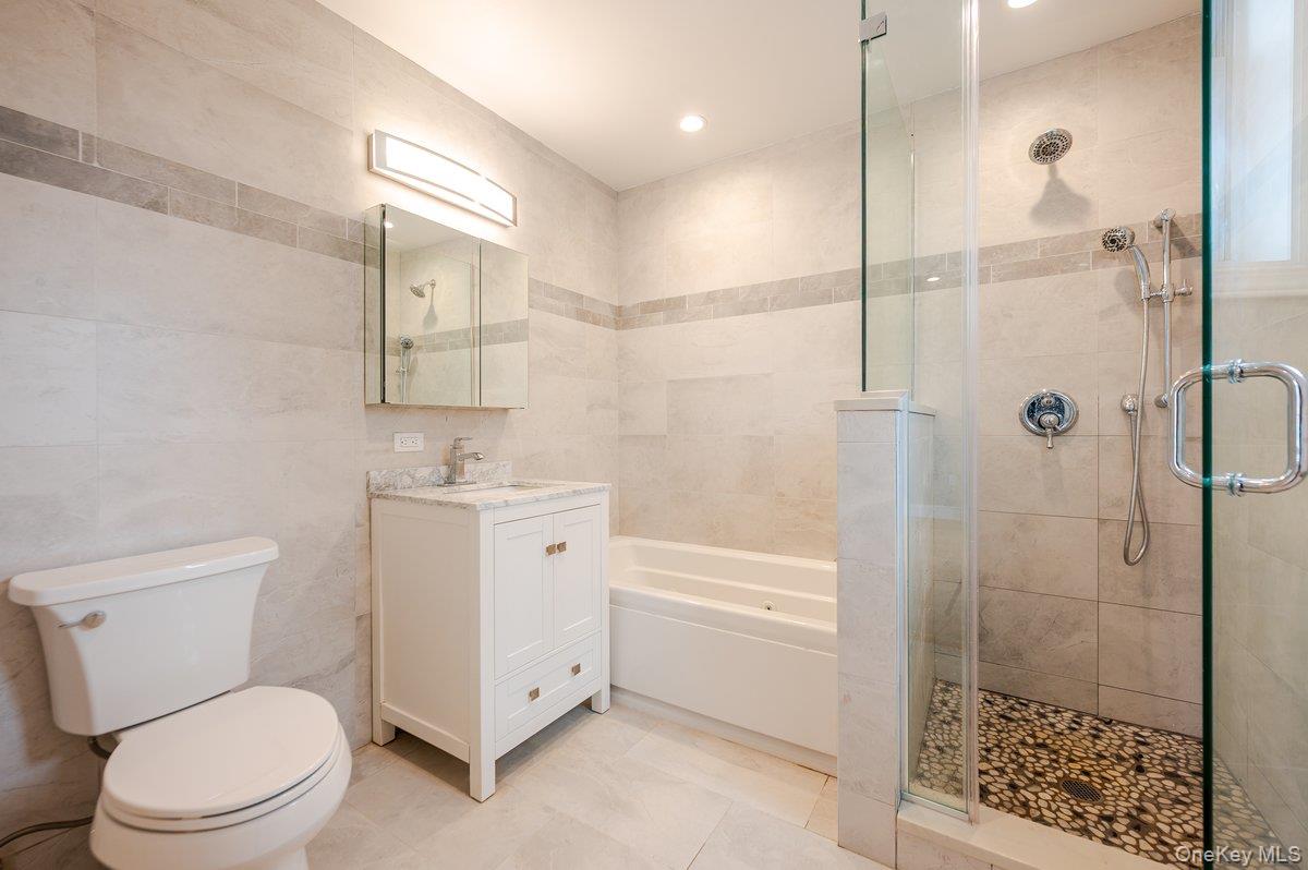 #15 photo, 661 W Broadway, Long Beach , NY 11561