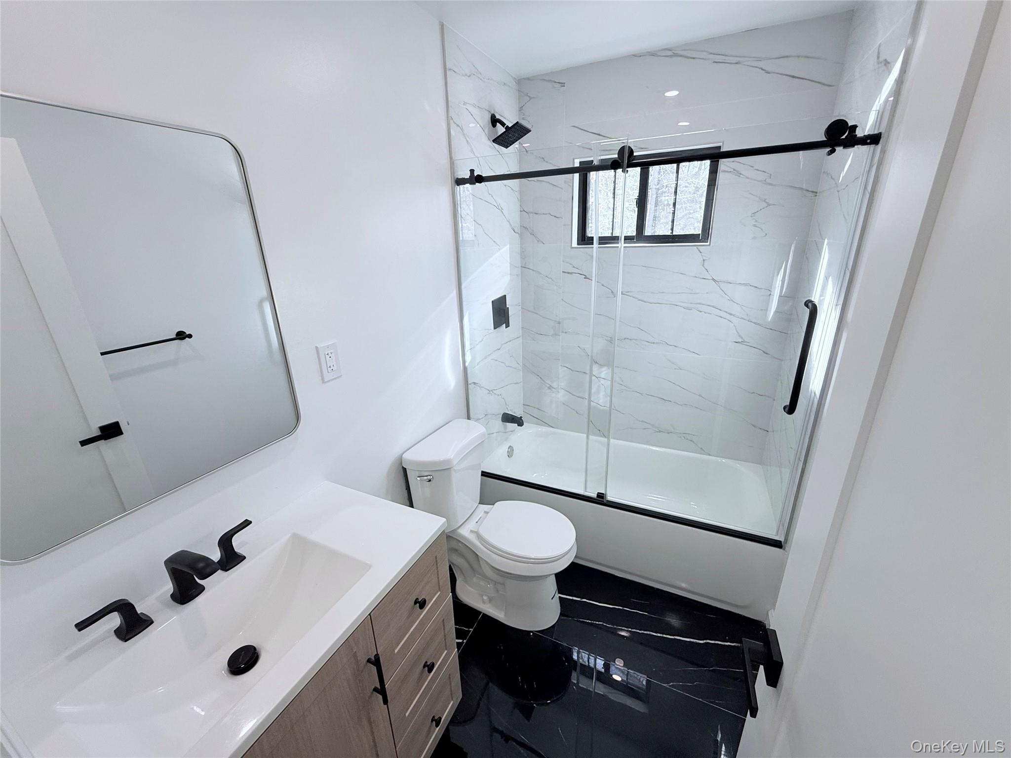 #4 photo, 89 Oak Avenue, Shirley , NY 11967