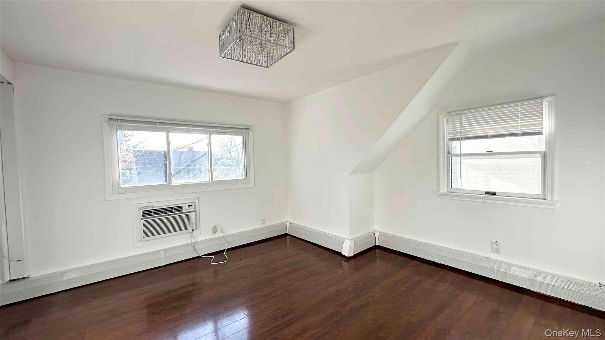 #13 photo, 34 Marksman Lane, Levittown , NY 11756