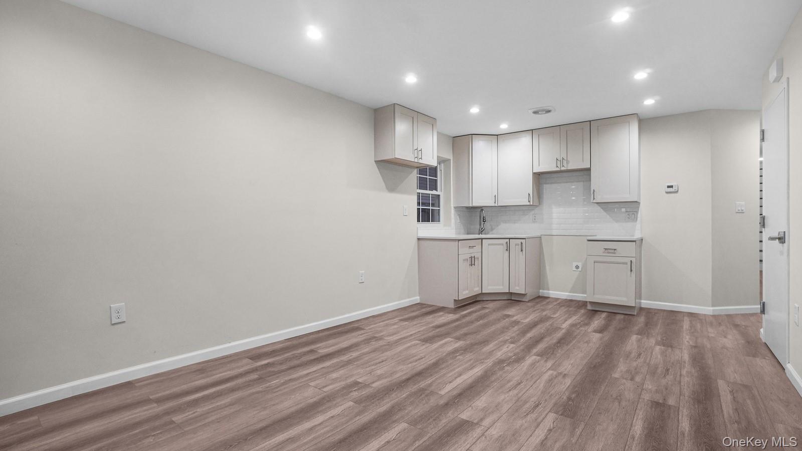 #9 photo, 332 Underhill Avenue, Бронкс ‖ Bronx , NY 10473