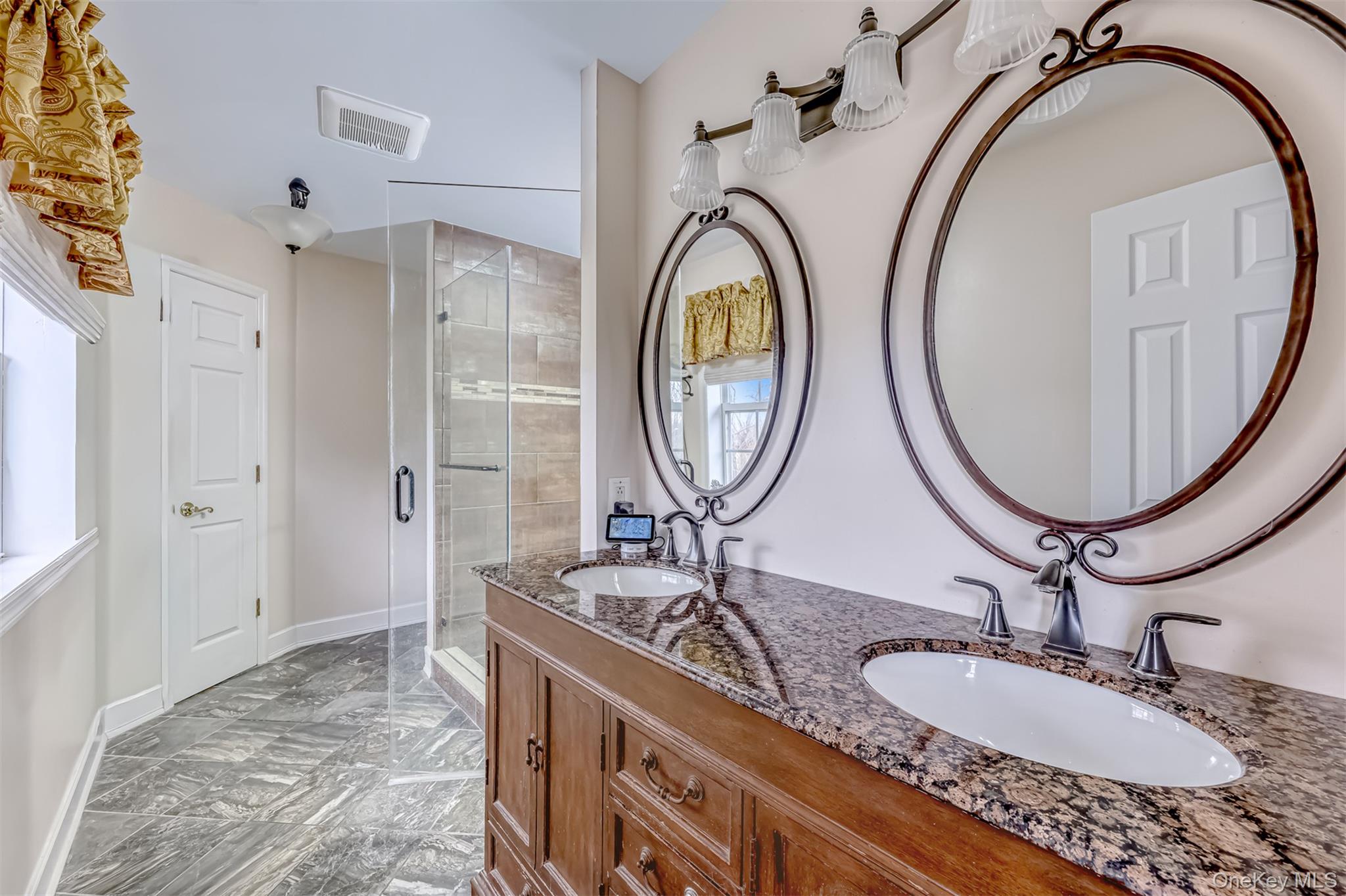 #19 photo, 18 Mountainview Avenue, Suffern , NY 10901