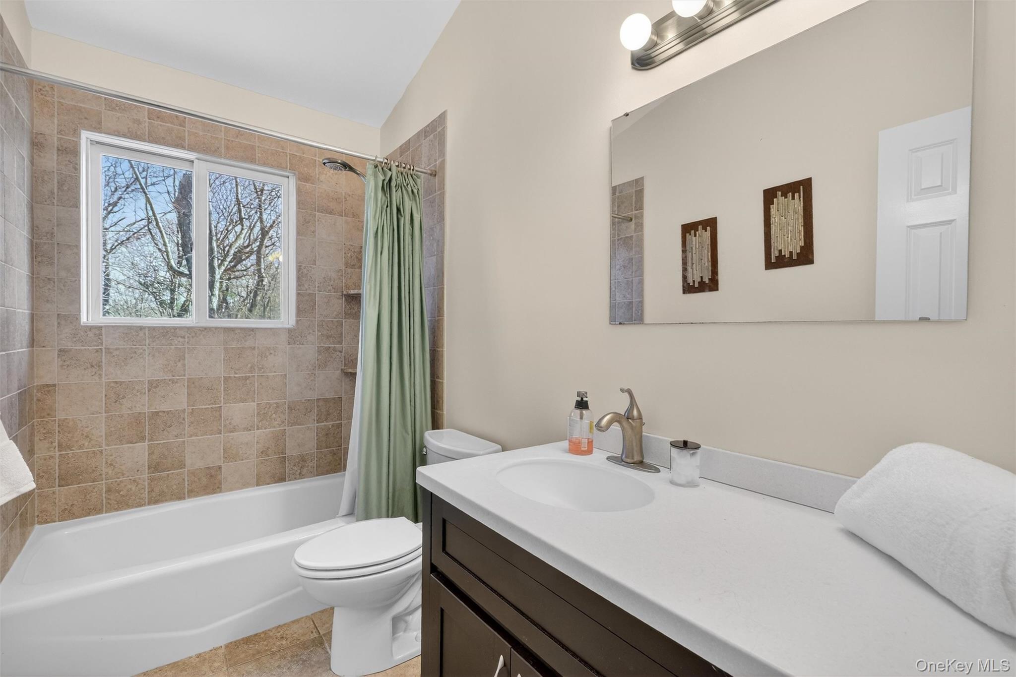 #20 photo, 2802 Deer Street, Mohegan Lake , NY 10547