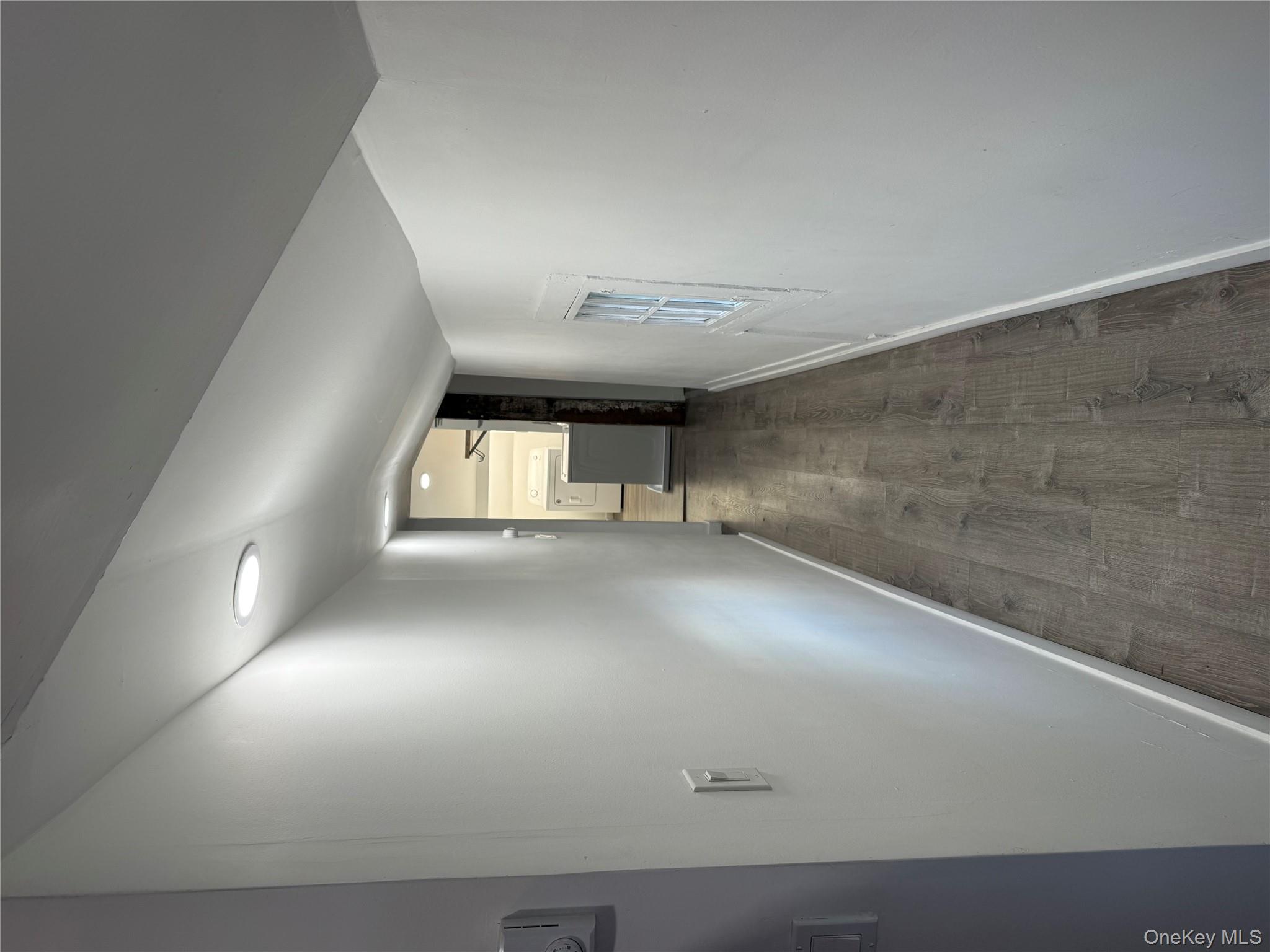 #5 photo, 619 Salt Point Turnpike, Poughkeepsie , NY 12601