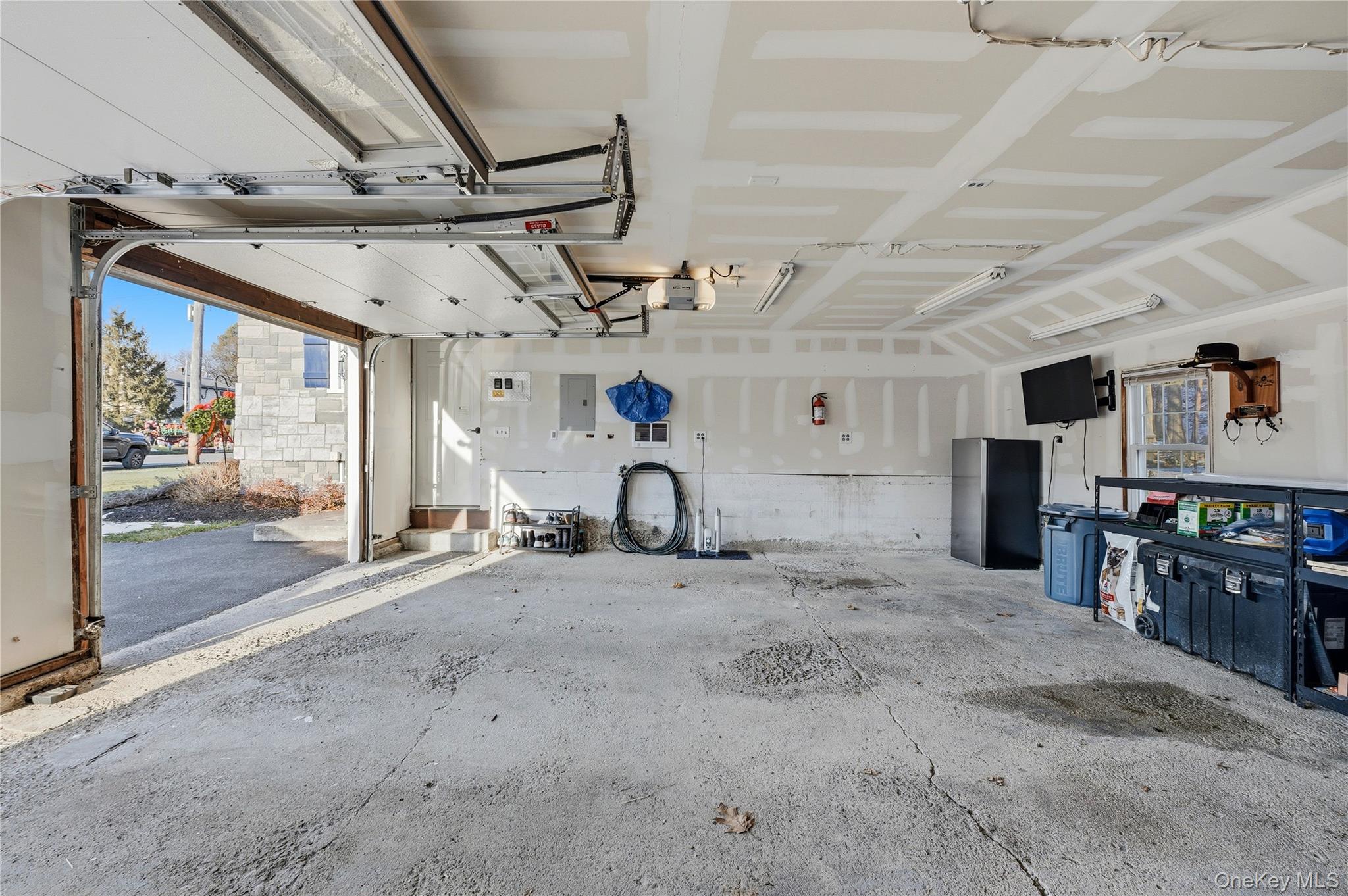 #18 photo, 117 Cedar Avenue, New Windsor , NY 12553