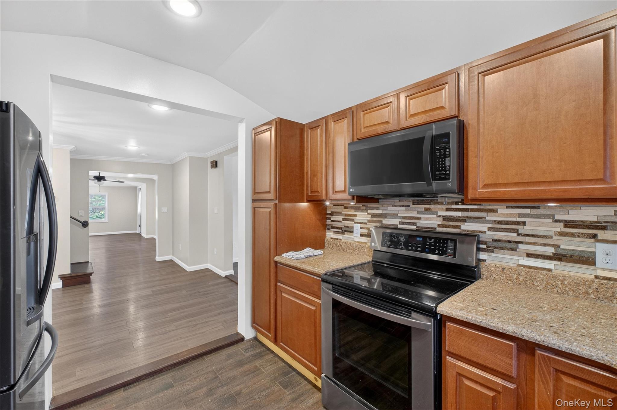 #14 photo, 173 N Grand Avenue, Poughkeepsie , NY 12603