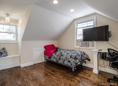 #11 photo, 2 Fairfield Road, Massapequa , NY 11758