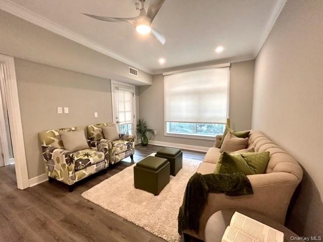 #3 photo, 100 Glen Street, Glen Cove , NY 11542