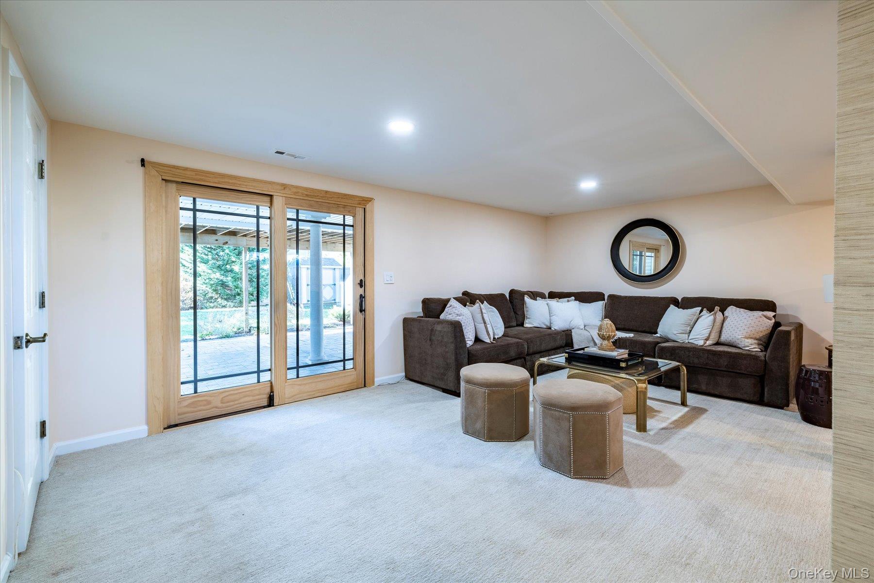 #19 photo, 2970 Bond Drive, Merrick , NY 11566