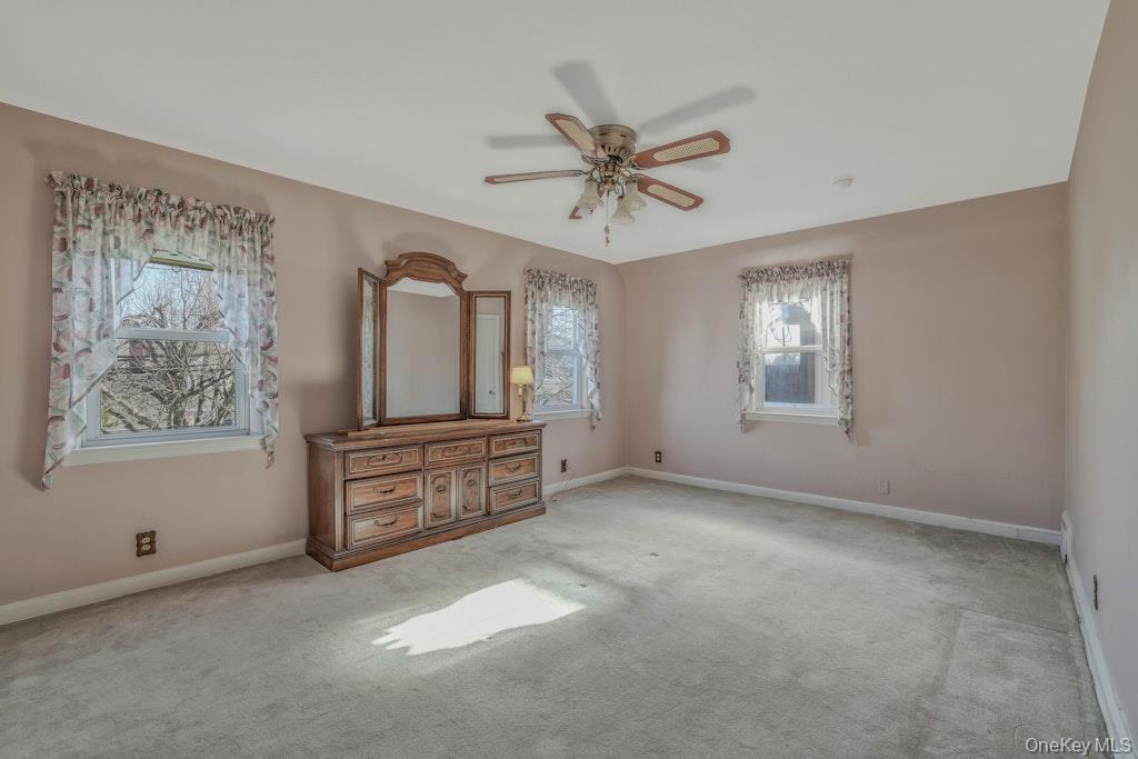 #10 photo, 645 S 10th Street, New Hyde Park , NY 11040