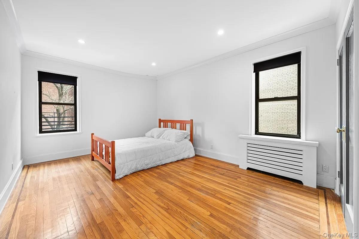 #4 photo, 95 Park Terrace, New York (Manhattan) , NY 10034