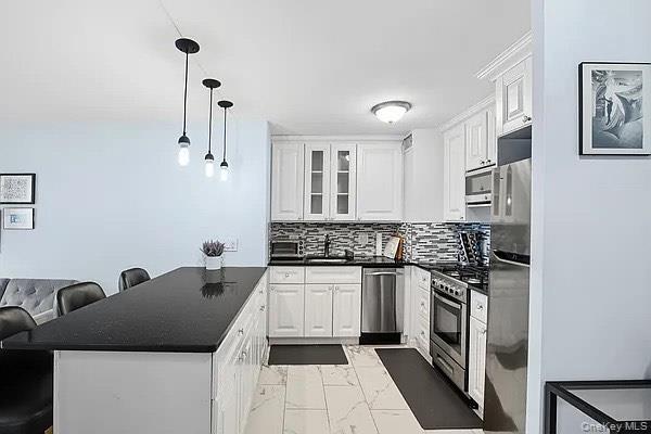 #2 photo, 305 East 40th Street #14O E 40th Street, New York (Manhattan) , NY 10016