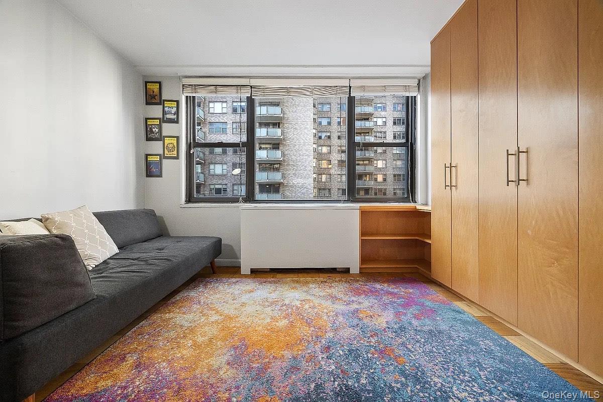 #7 photo, 305 East 40th Street #14O E 40th Street, New York (Manhattan) , NY 10016