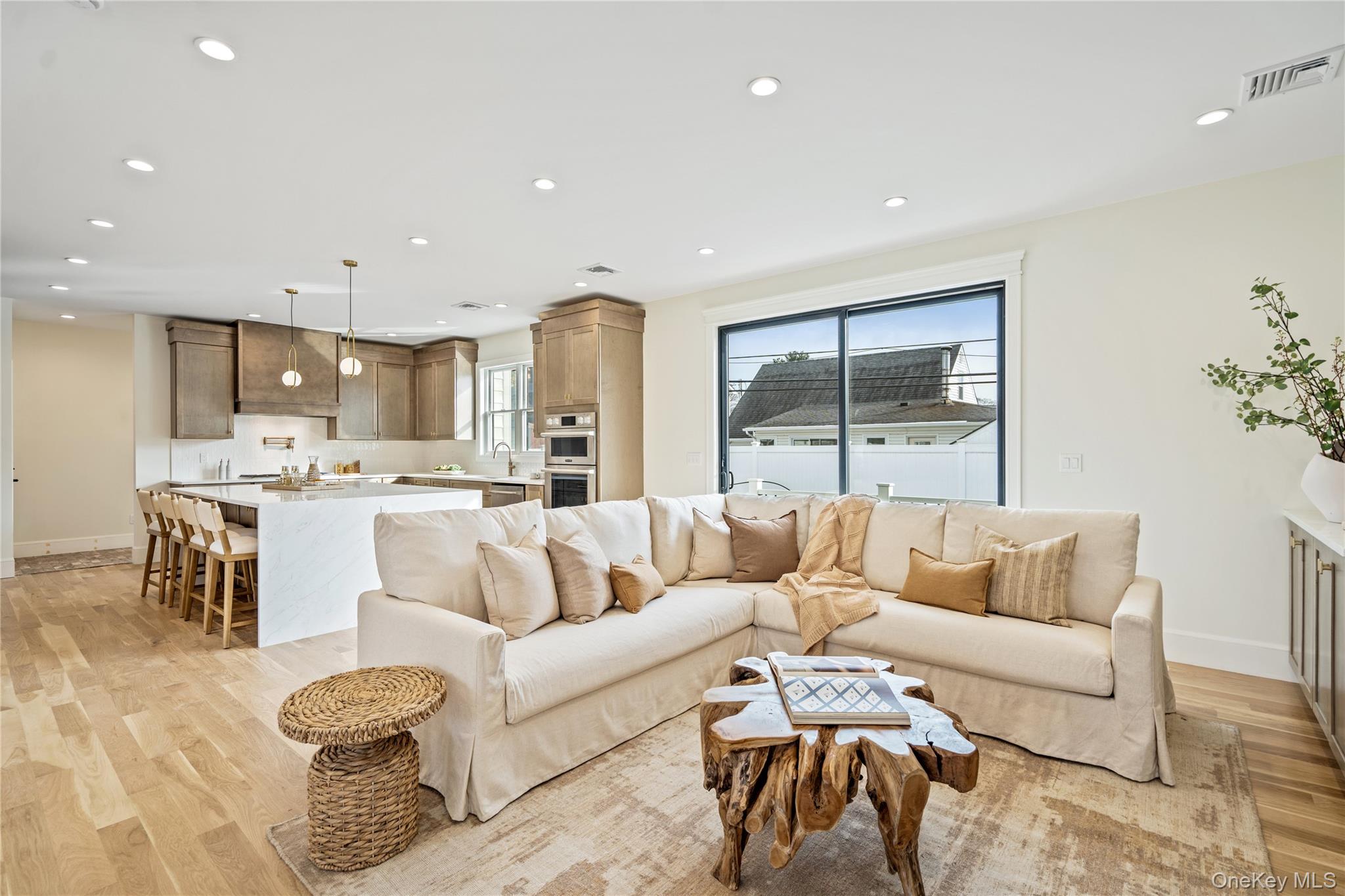 #10 photo, 81 Bayview Avenue, Massapequa , NY 11758