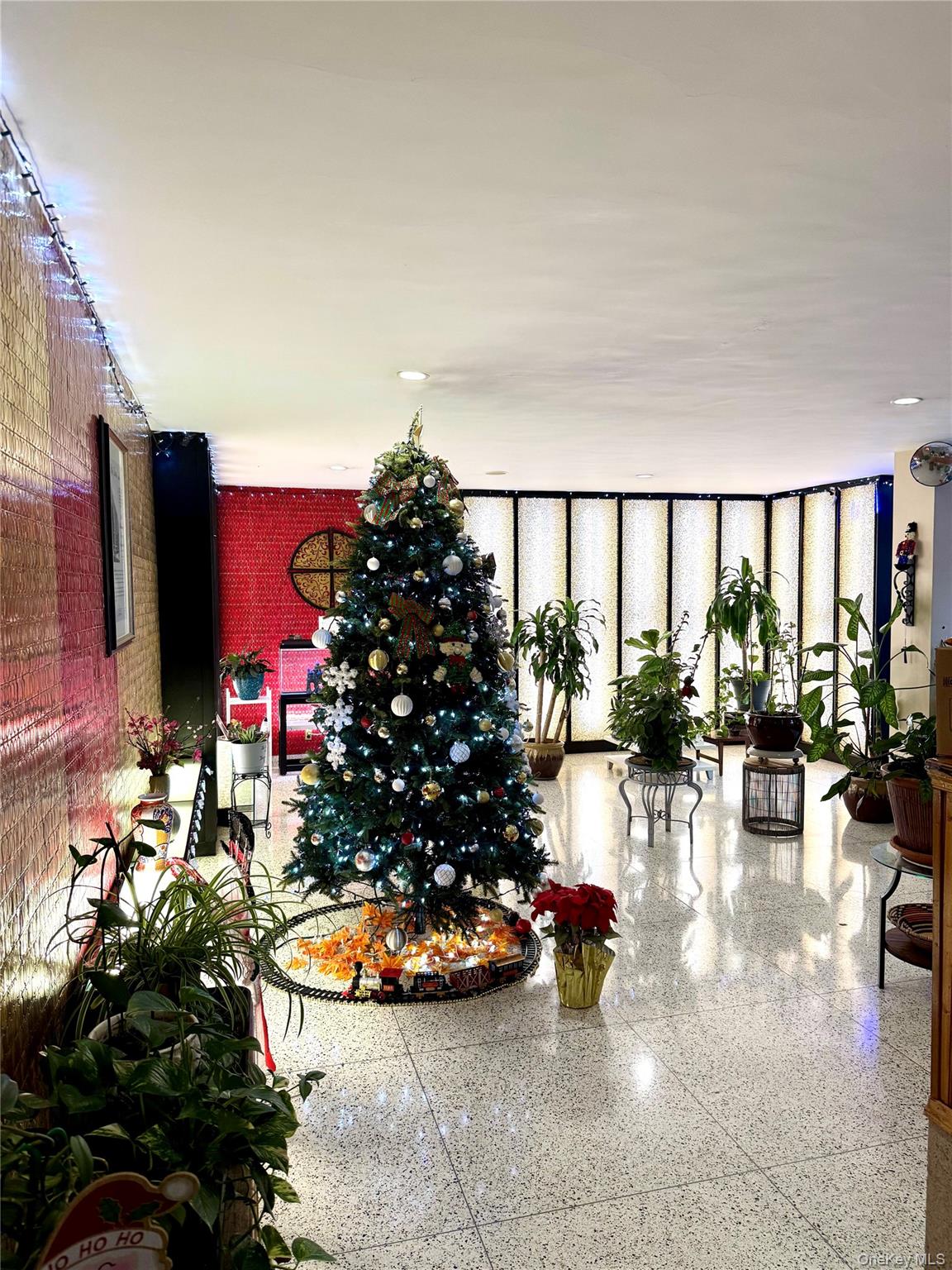 #17 photo, 89-15 Parsons Boulevard, 뉴욕퀸즈 Jamaica , NY 11432