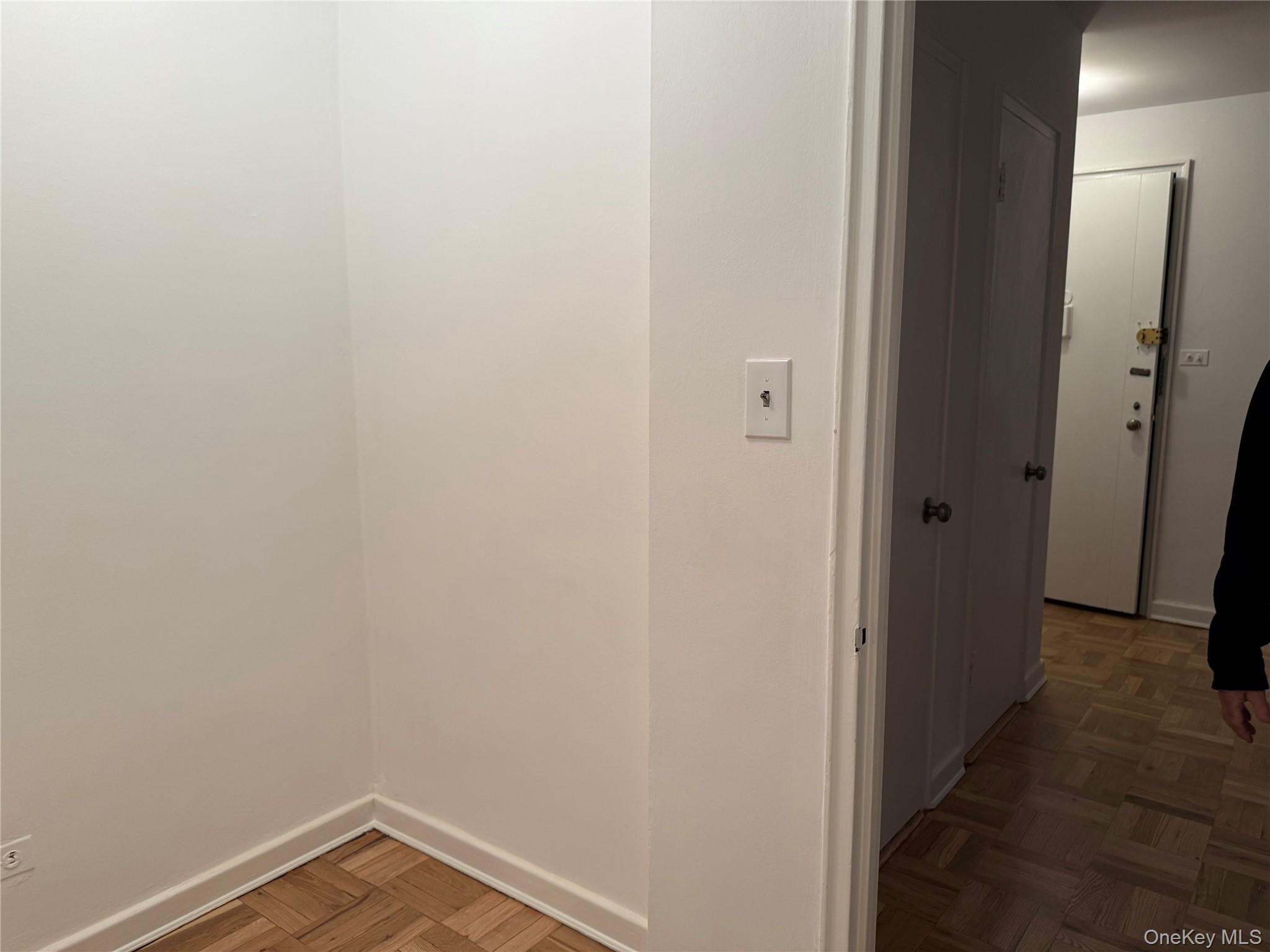 #7 photo, 30-11 Parsons Boulevard, 뉴욕퀸즈 Flushing , NY 11354