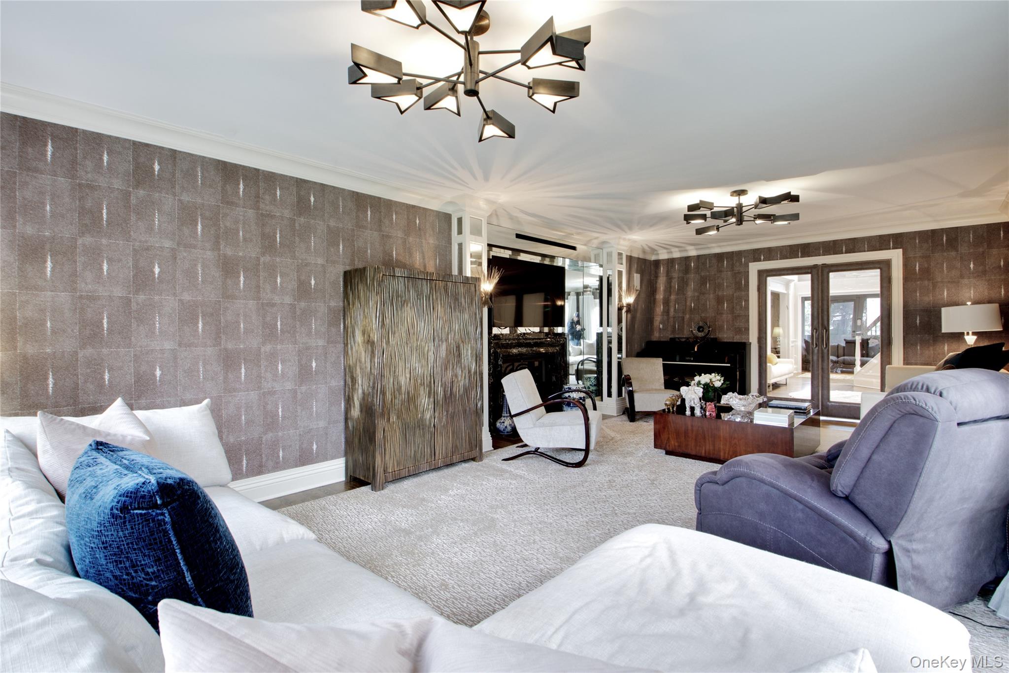 #11 photo, 4 Meadowbrook Lane, Old Westbury , NY 11568