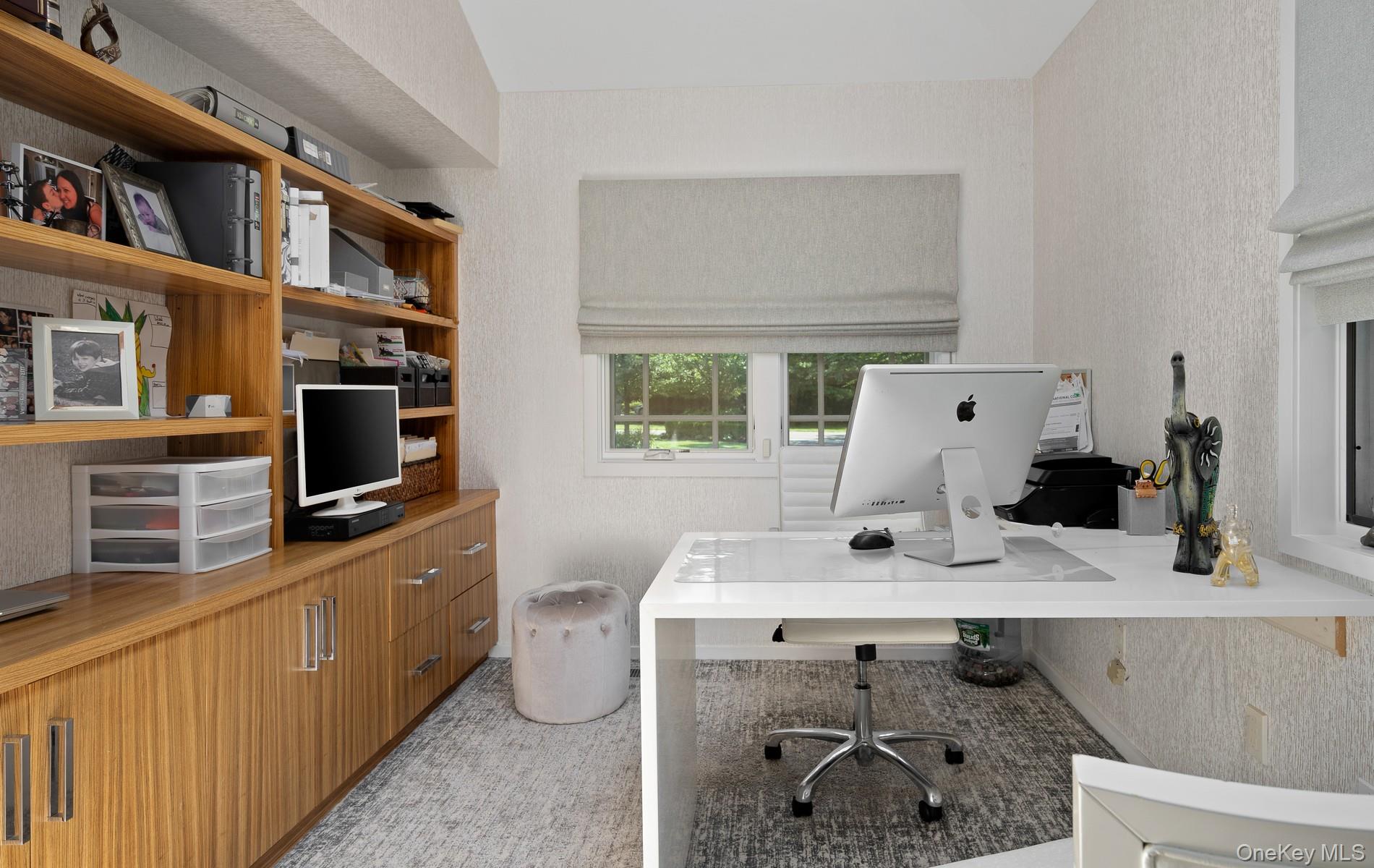 #18 photo, 4 Meadowbrook Lane, Old Westbury , NY 11568