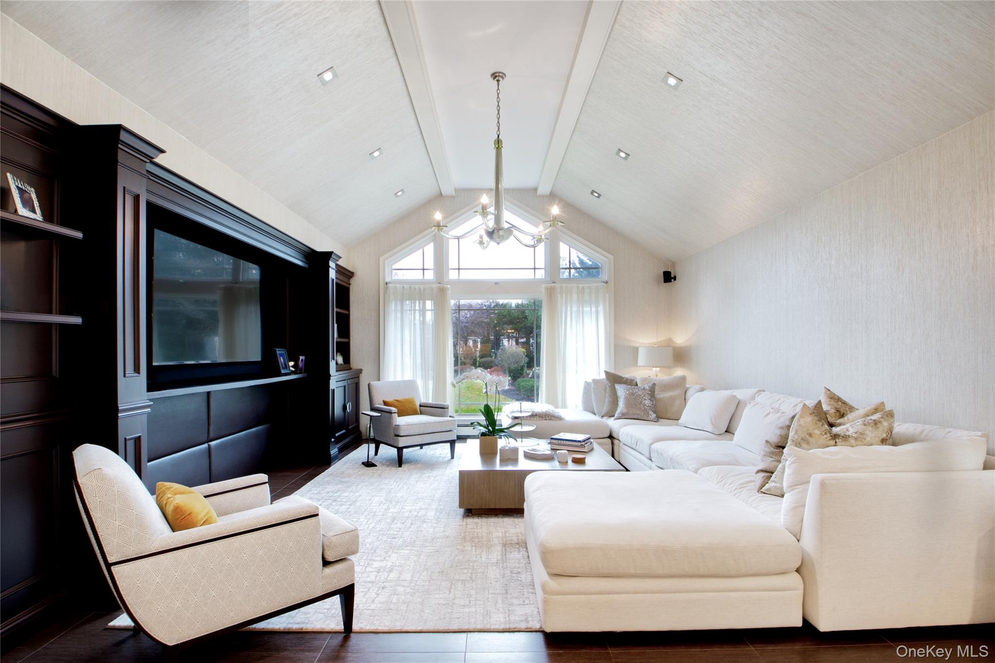 #8 photo, 4 Meadowbrook Lane, Old Westbury , NY 11568