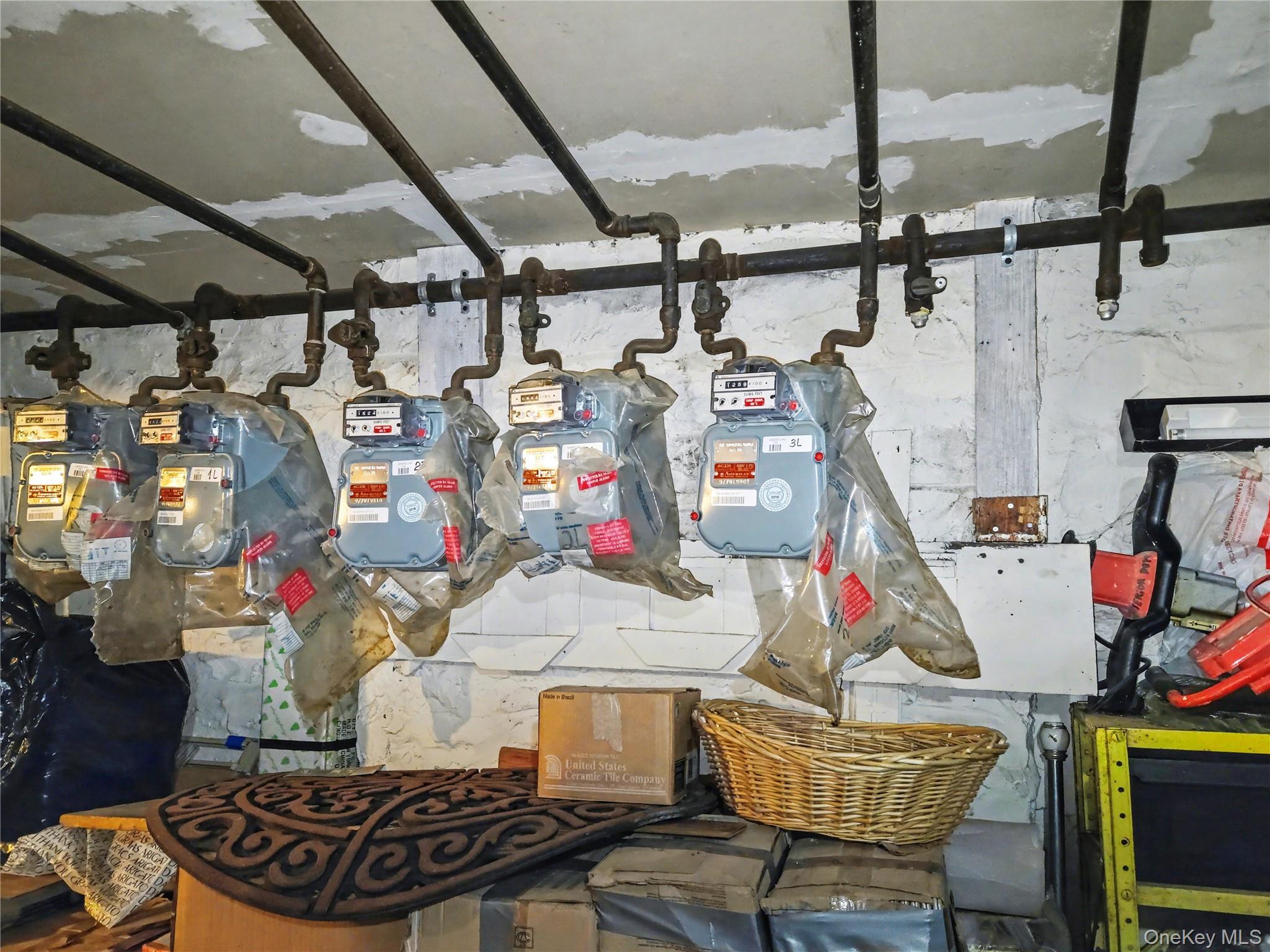 #10 photo, 1722 Putnam Avenue, Ridgewood , NY 11385