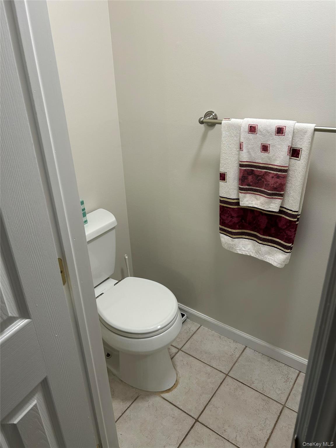 #10 photo, 233B Springmeadow Drive, Holbrook , NY 11741