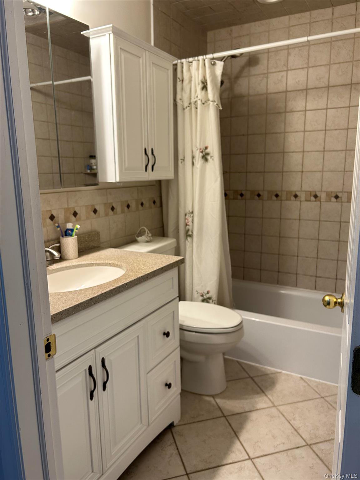 #11 photo, 233B Springmeadow Drive, Holbrook , NY 11741