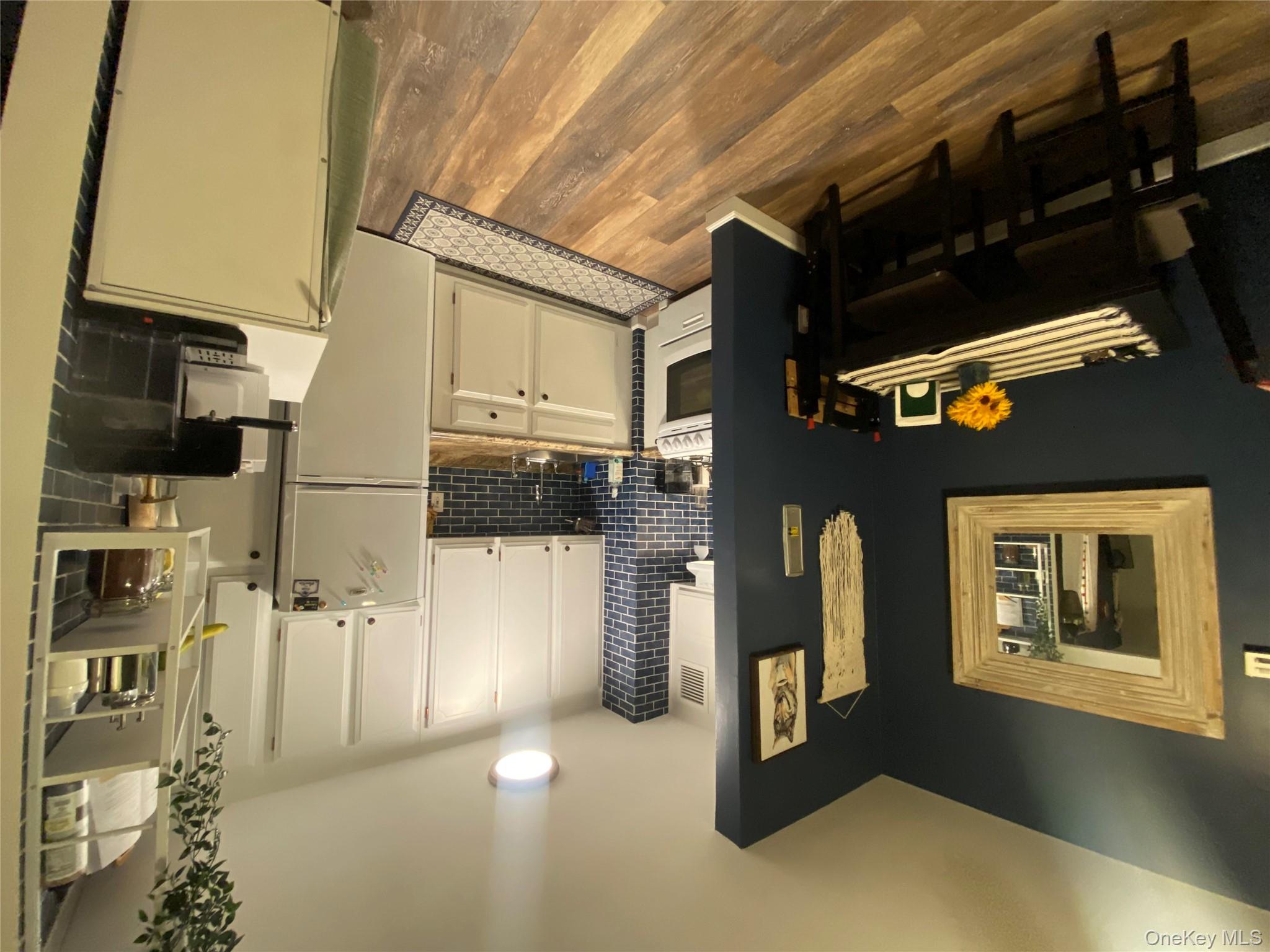 #10 photo, 110 Brooklyn Avenue, 长岛 Freeport , NY 11520