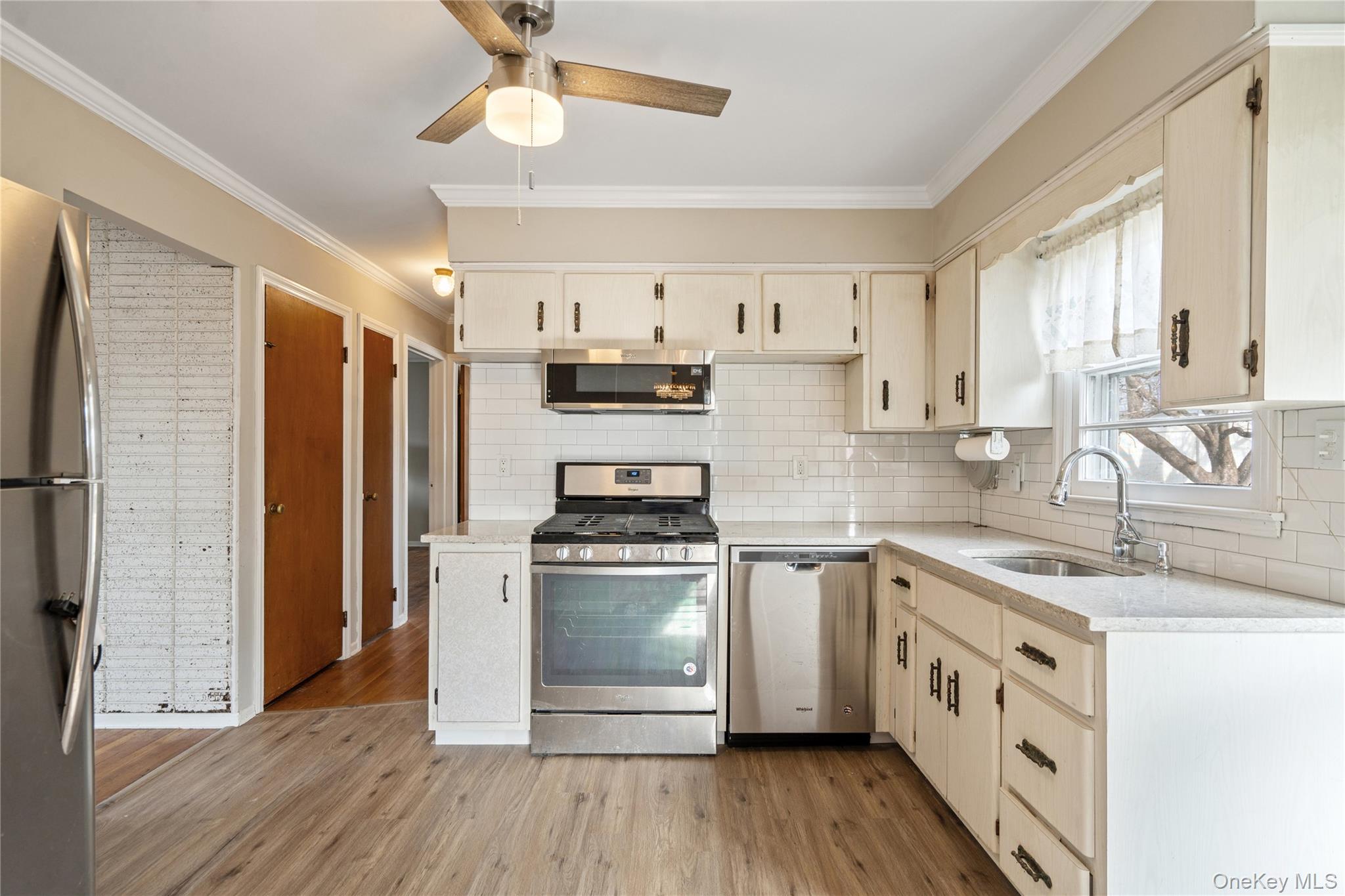 #11 photo, 178 Farnum Boulevard, Franklin Square , NY 11010