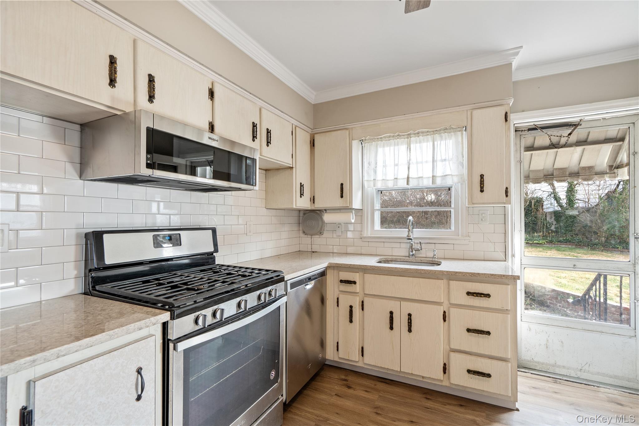 #14 photo, 178 Farnum Boulevard, Franklin Square , NY 11010