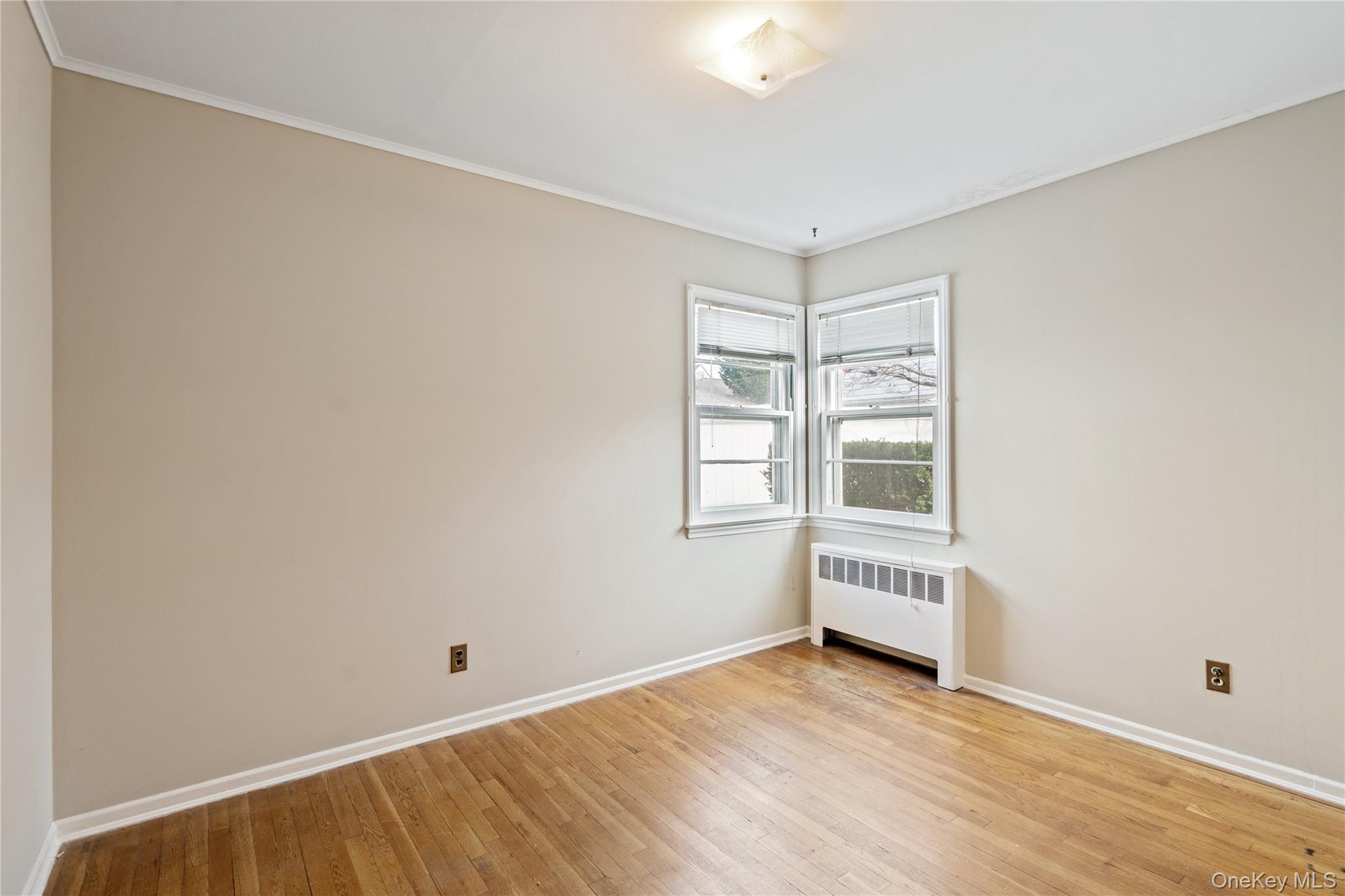 #16 photo, 178 Farnum Boulevard, Franklin Square , NY 11010