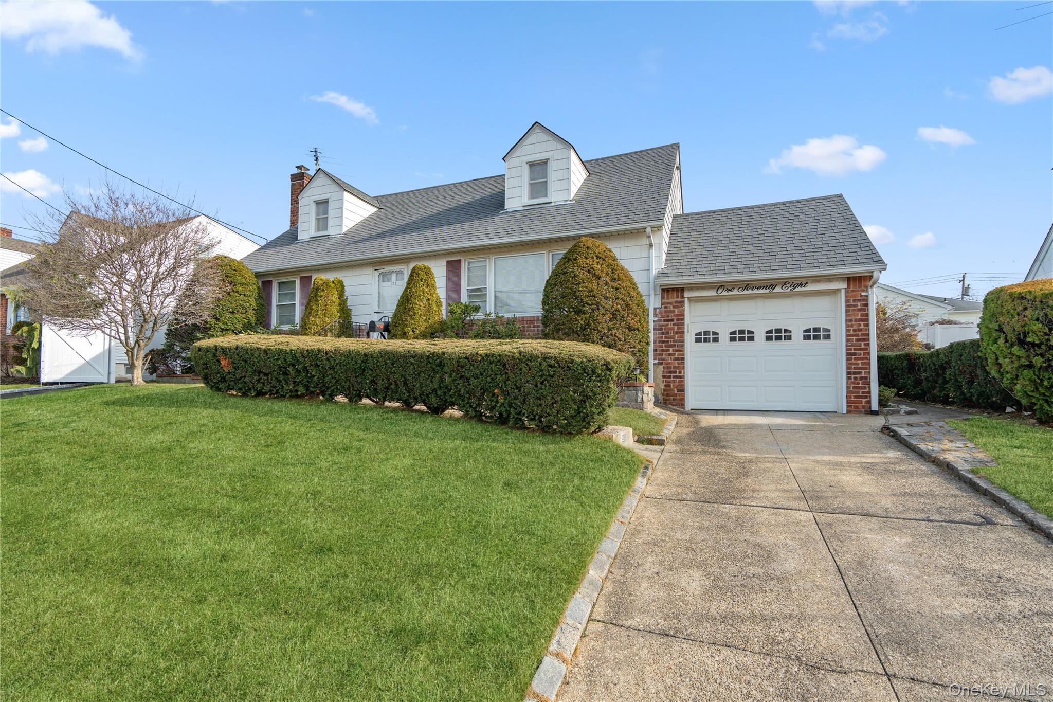 #3 photo, 178 Farnum Boulevard, Franklin Square , NY 11010