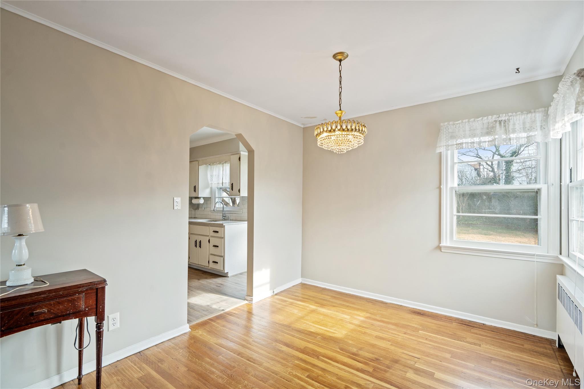 #9 photo, 178 Farnum Boulevard, Franklin Square , NY 11010