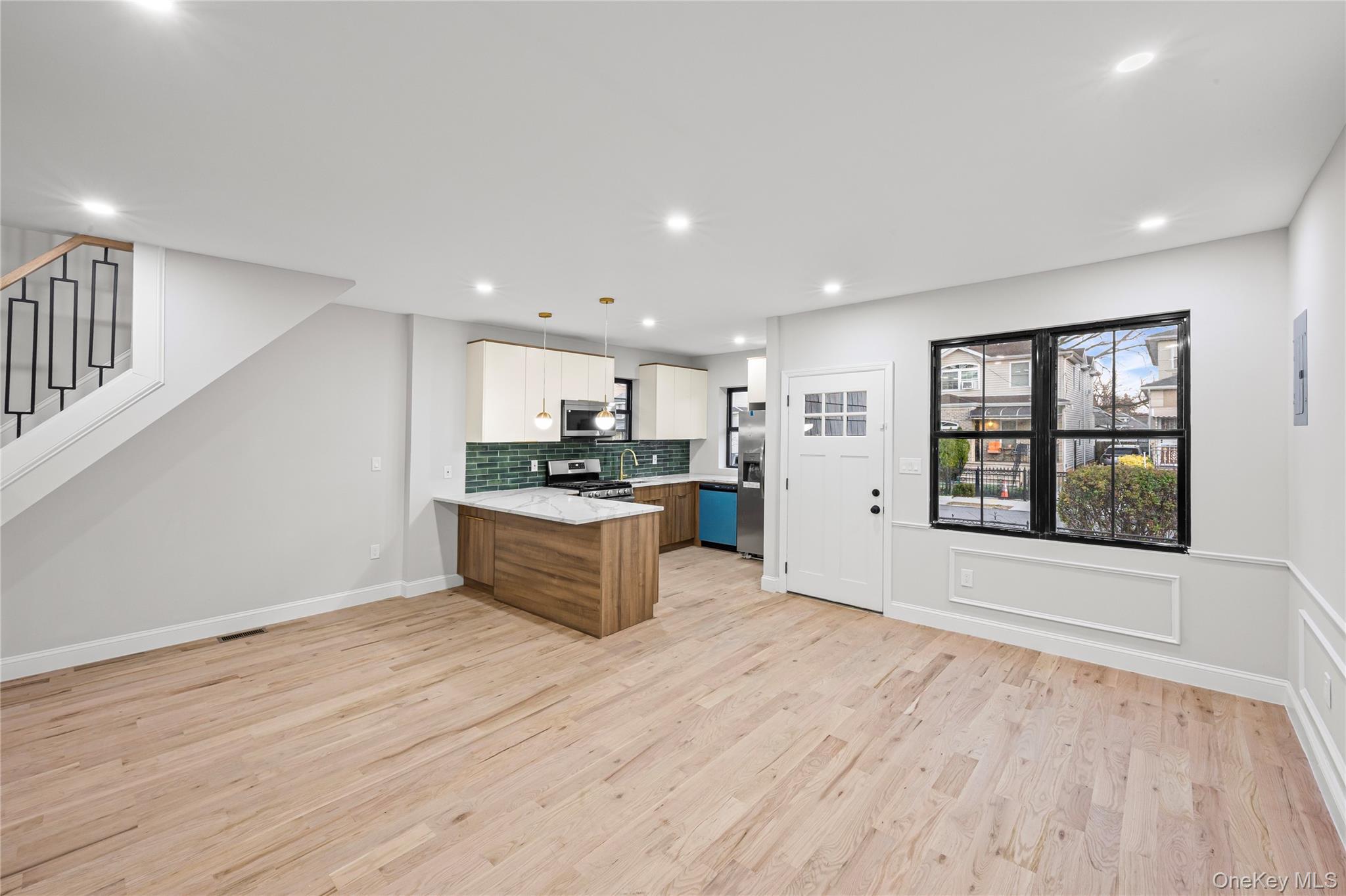 #14 photo, 16843 118th Road, 뉴욕퀸즈 Jamaica , NY 11434