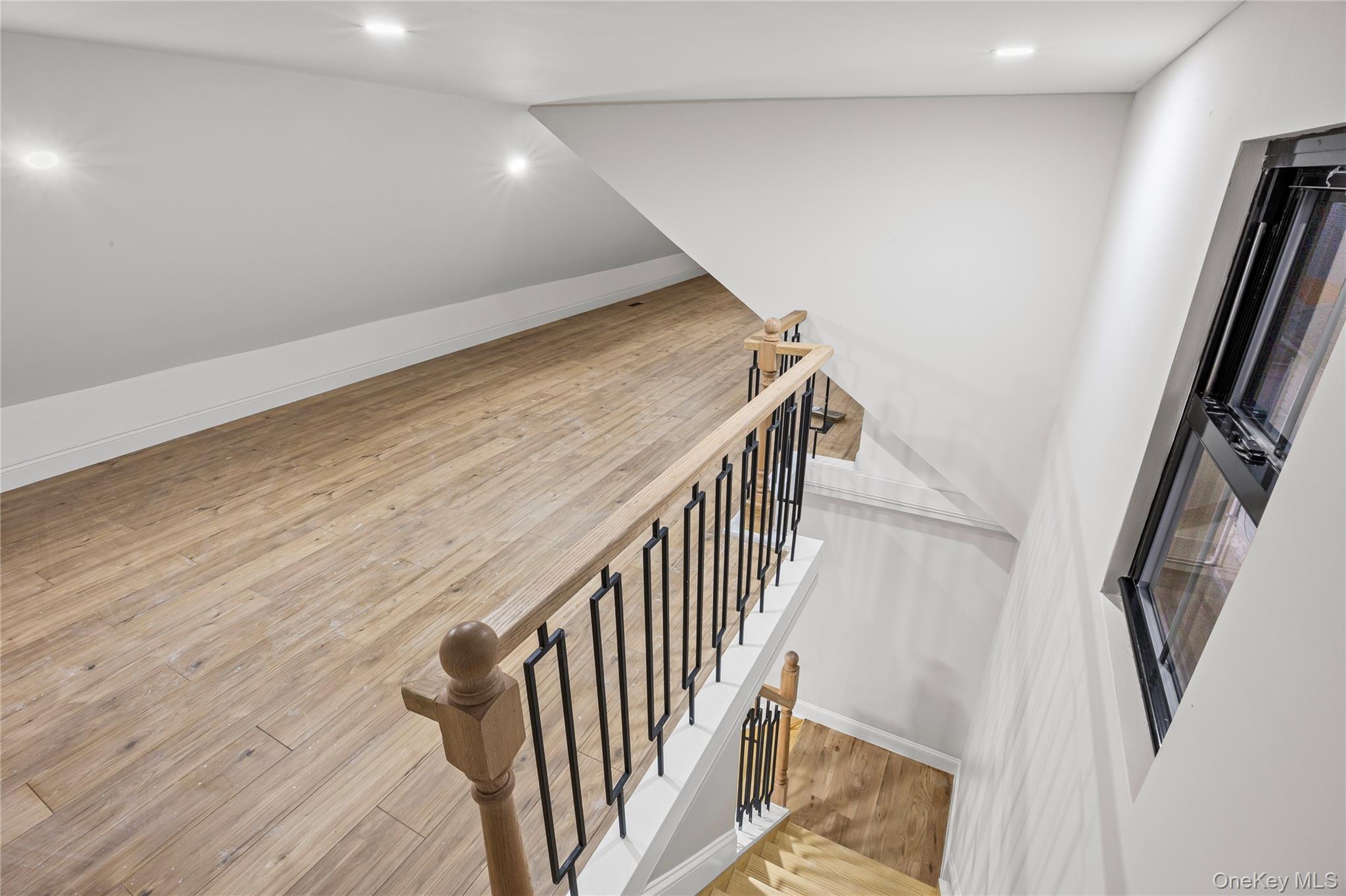 #19 photo, 16843 118th Road, 뉴욕퀸즈 Jamaica , NY 11434