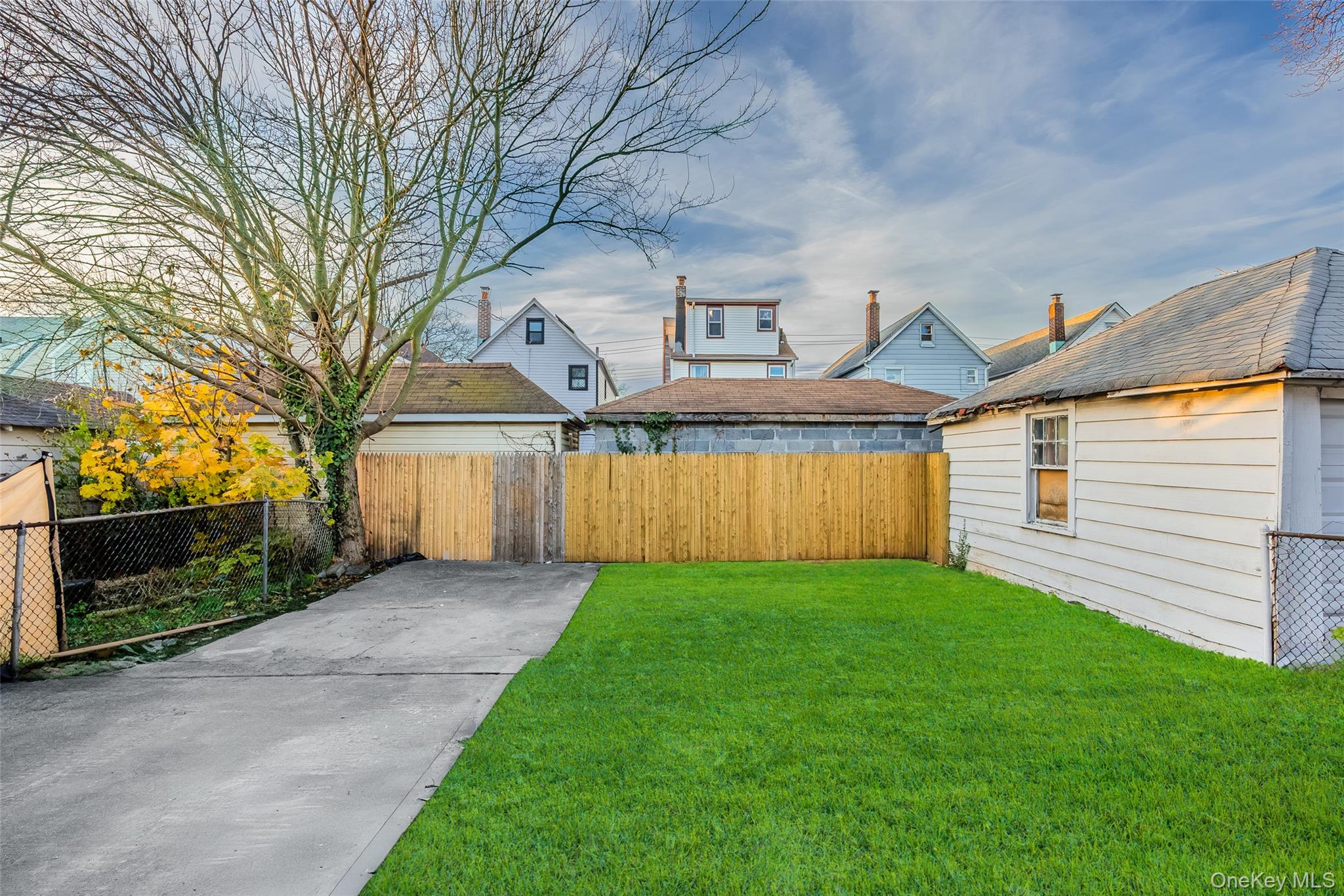 #3 photo, 16843 118th Road, 뉴욕퀸즈 Jamaica , NY 11434