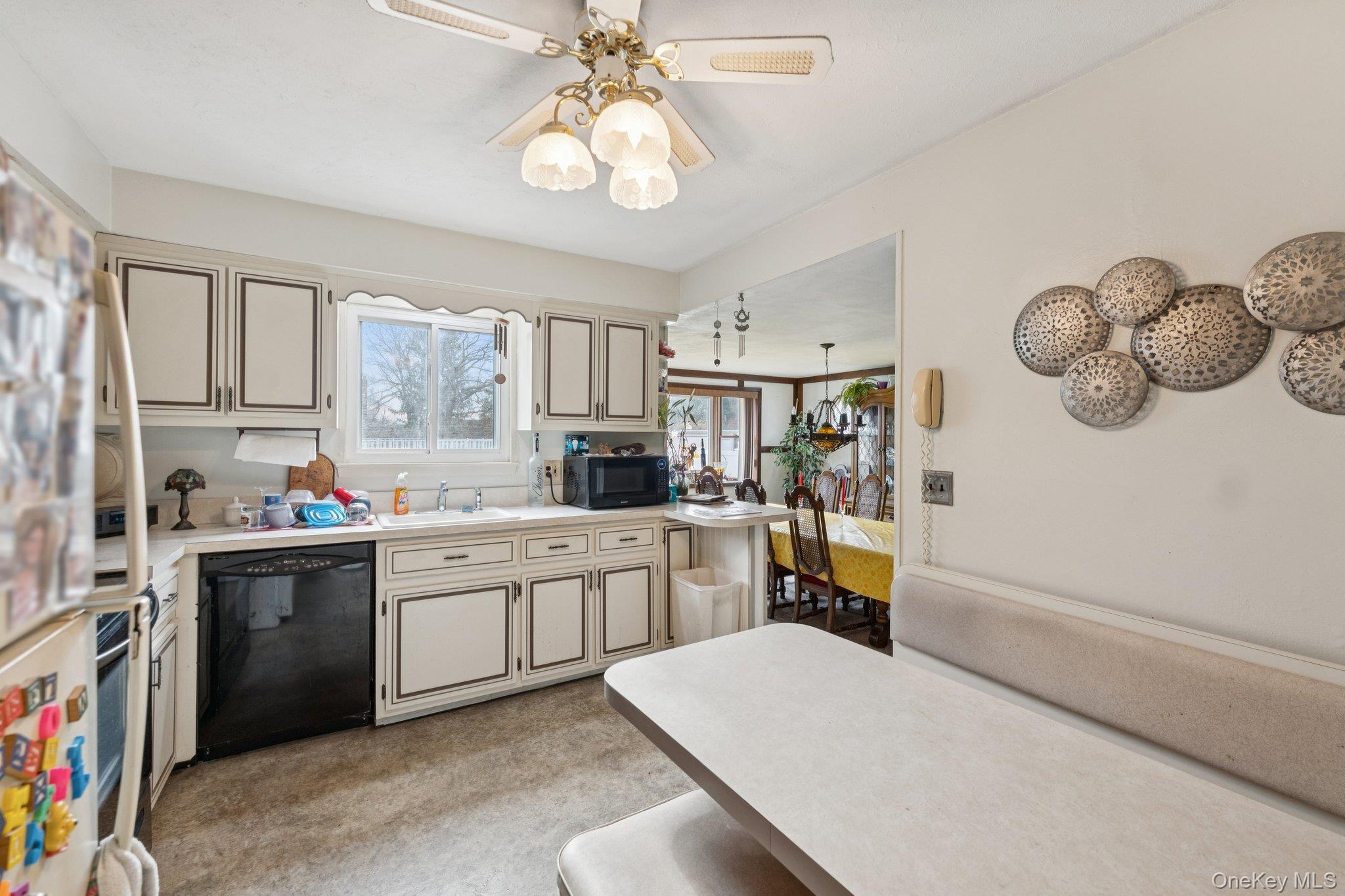 #15 photo, 182 Evergreen Avenue, Brentwood , NY 11717