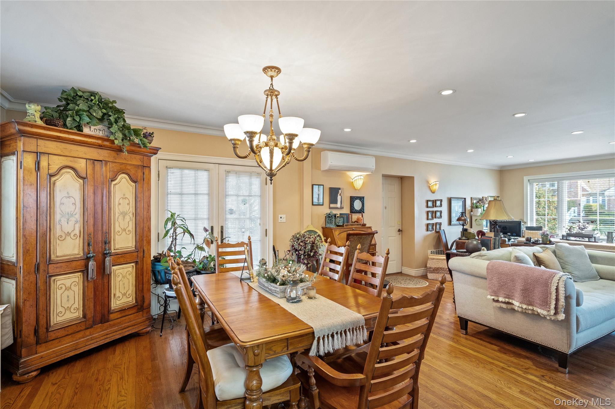 #11 photo, 126 Oakland Avenue, West Hempstead , NY 11552