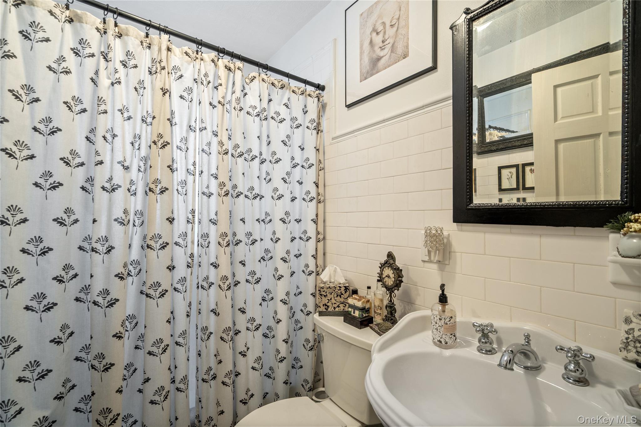 #16 photo, 126 Oakland Avenue, West Hempstead , NY 11552