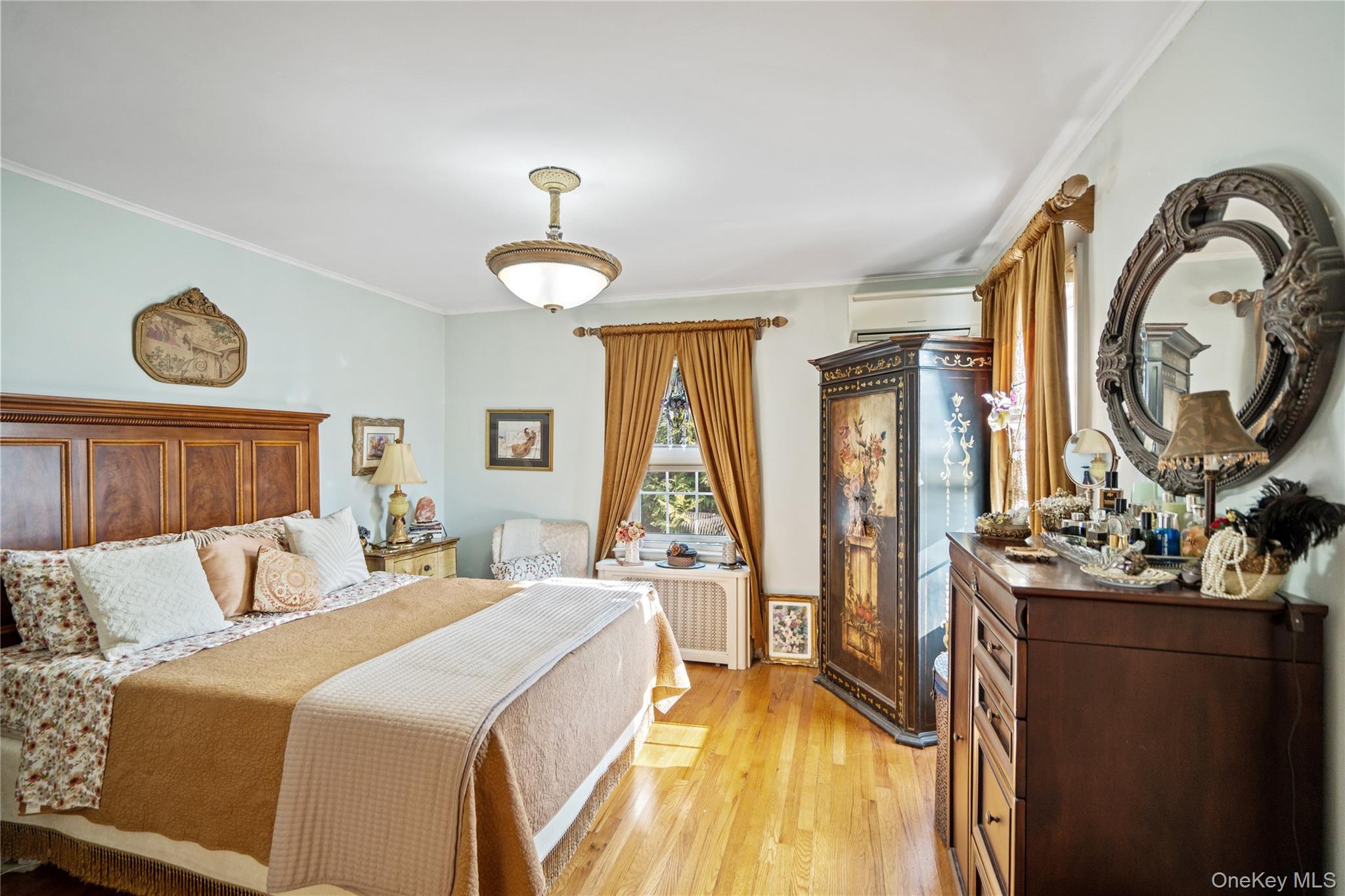 #19 photo, 126 Oakland Avenue, West Hempstead , NY 11552