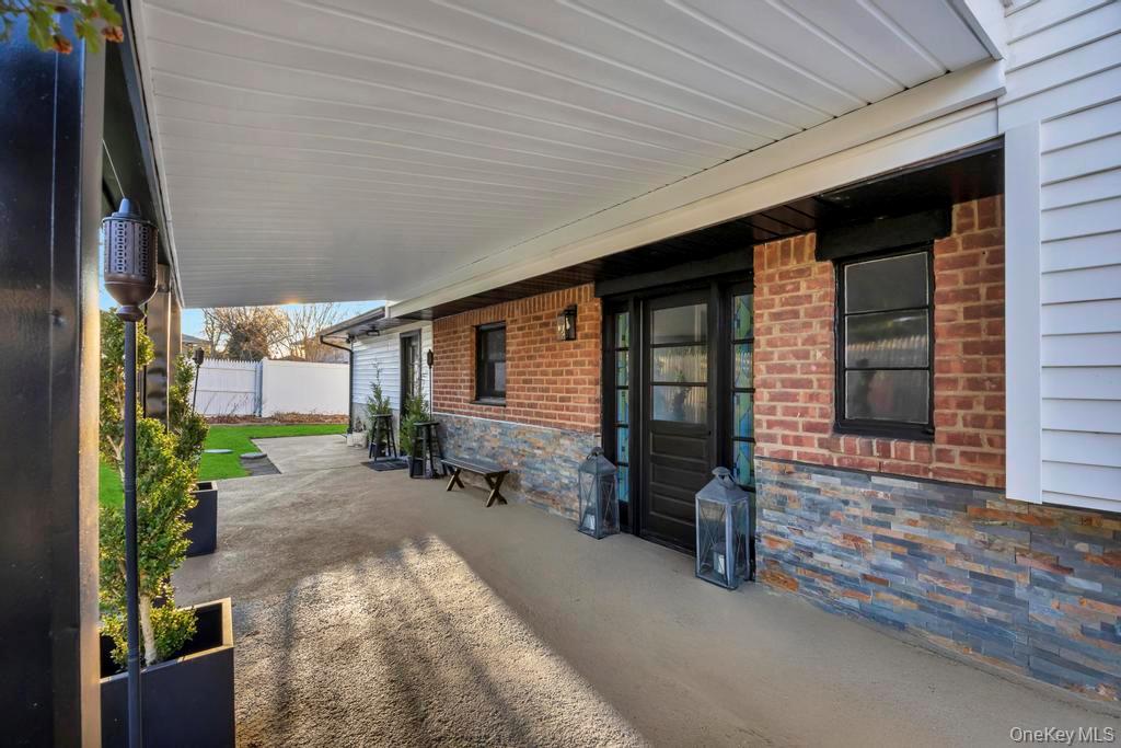 #17 photo, 8 Barbara Lane, Jericho , NY 11753