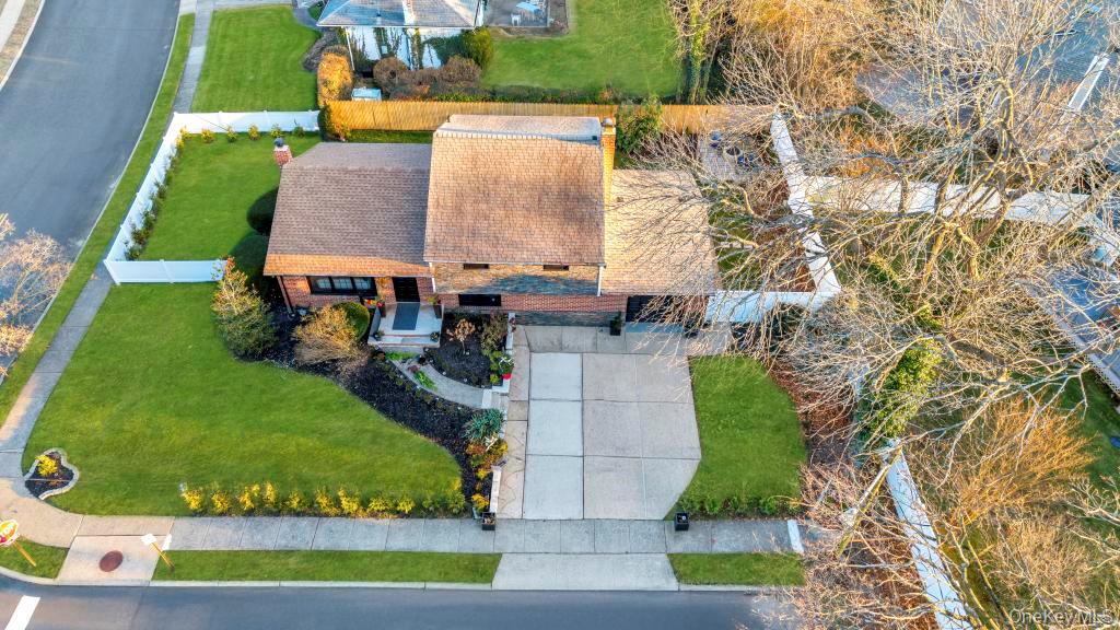 #2 photo, 8 Barbara Lane, Jericho , NY 11753