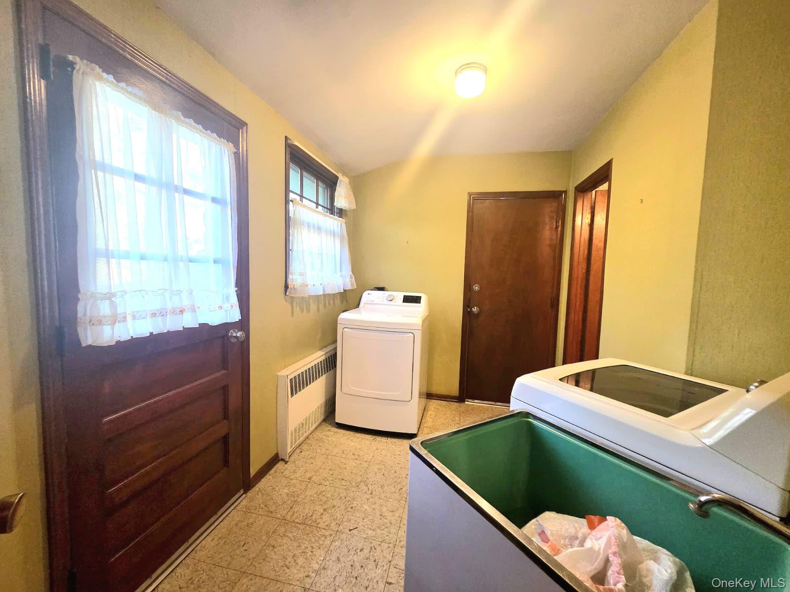 #15 photo, 9 Weaver Lane, Dix Hills , NY 11746