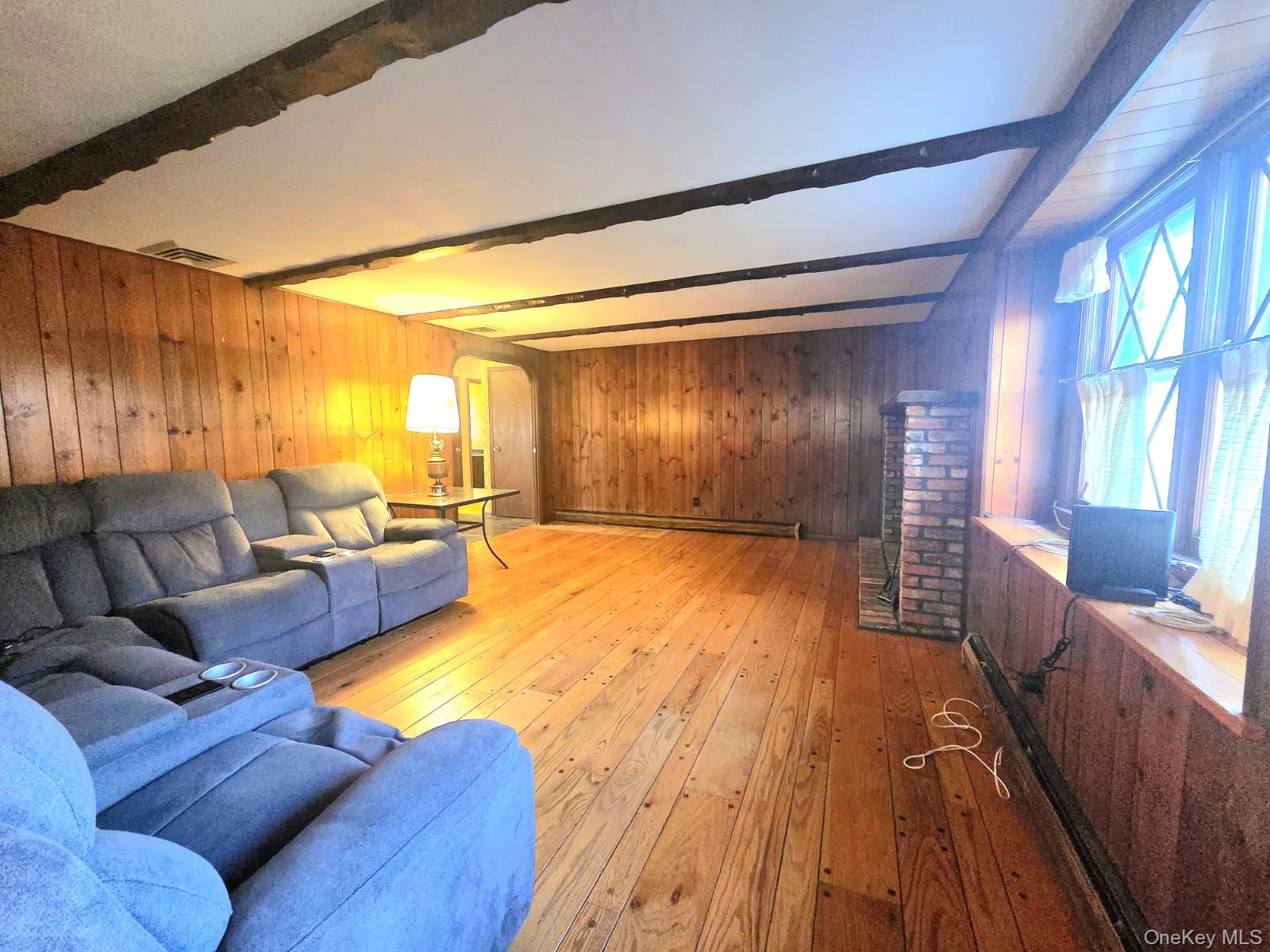 #5 photo, 9 Weaver Lane, Dix Hills , NY 11746