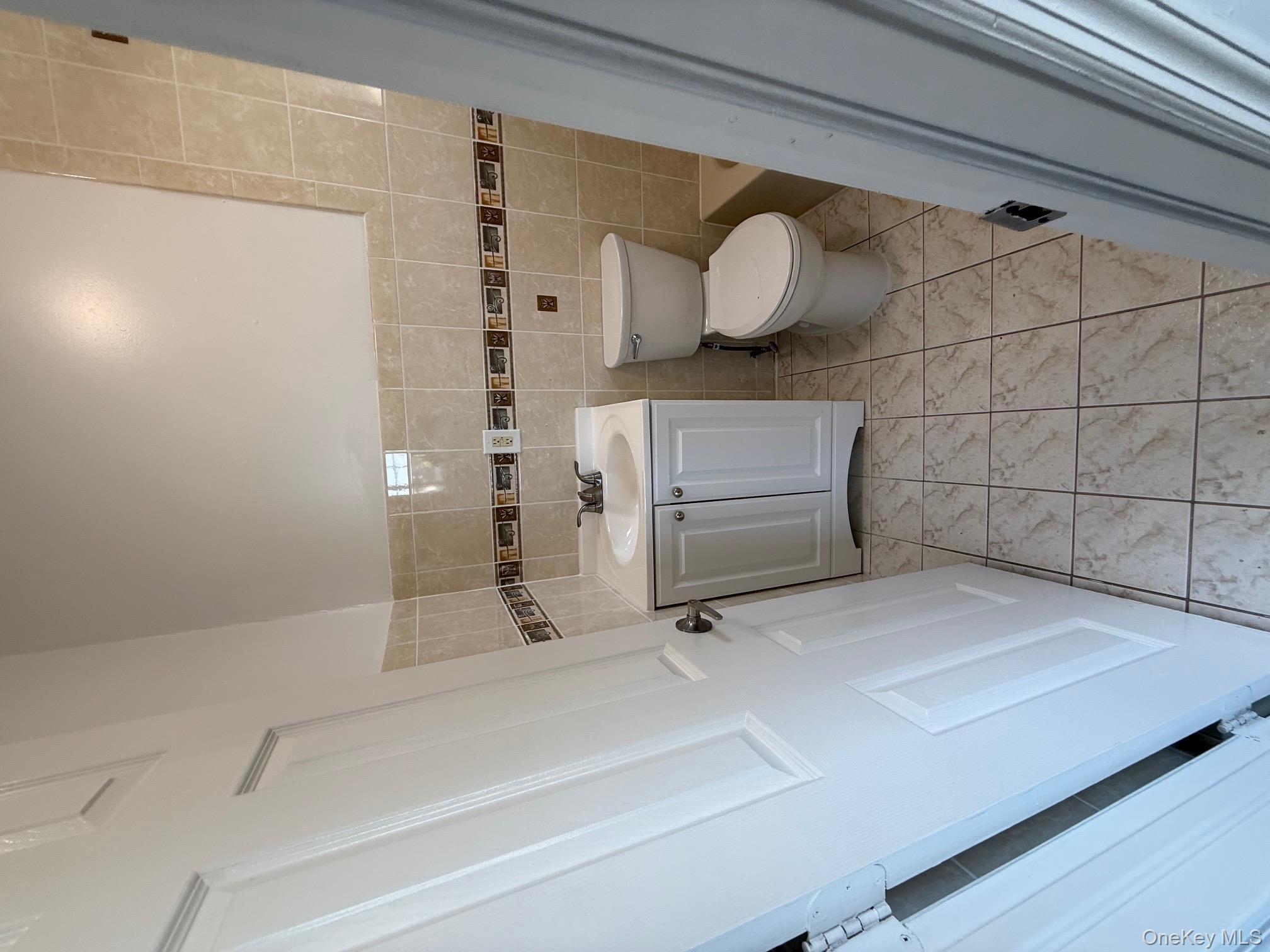 #4 photo, 8906 S Conduit Avenue, 뉴욕퀸즈 Howard Beach , NY 11414