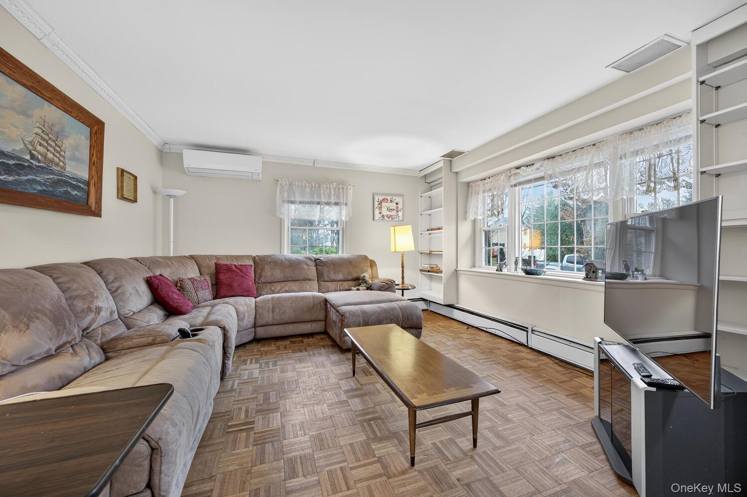 #4 photo, 1 Tracy Drive, Huntington , NY 11743