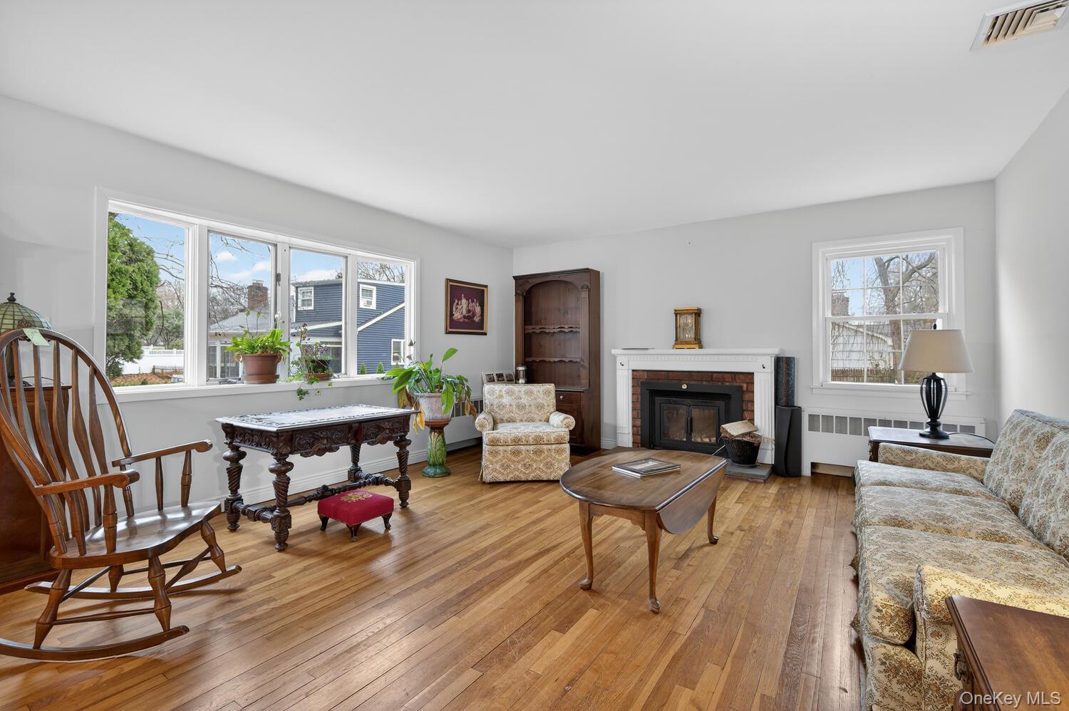 #5 photo, 1 Tracy Drive, Huntington , NY 11743