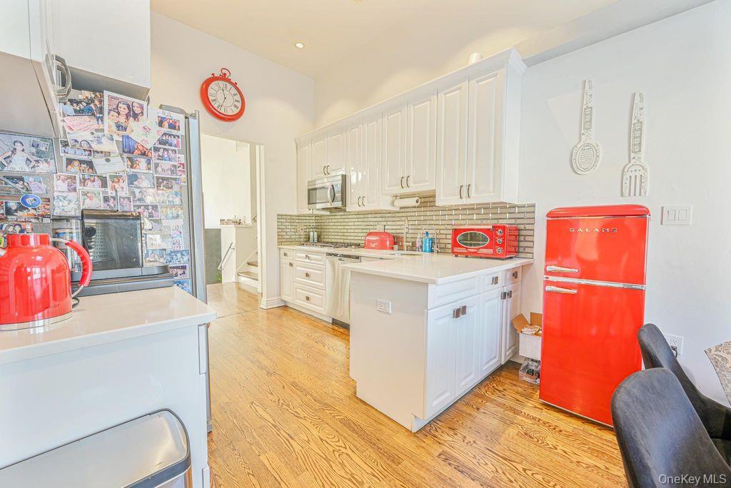 #8 photo, 972 S End, Hewlett , NY 11598