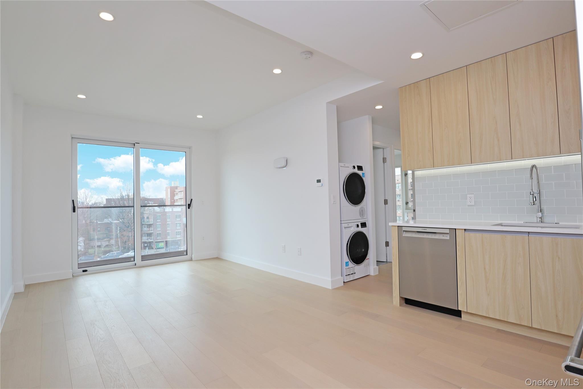 #11 photo, 15002 Northern Bloulevard, Flushing , NY 11354