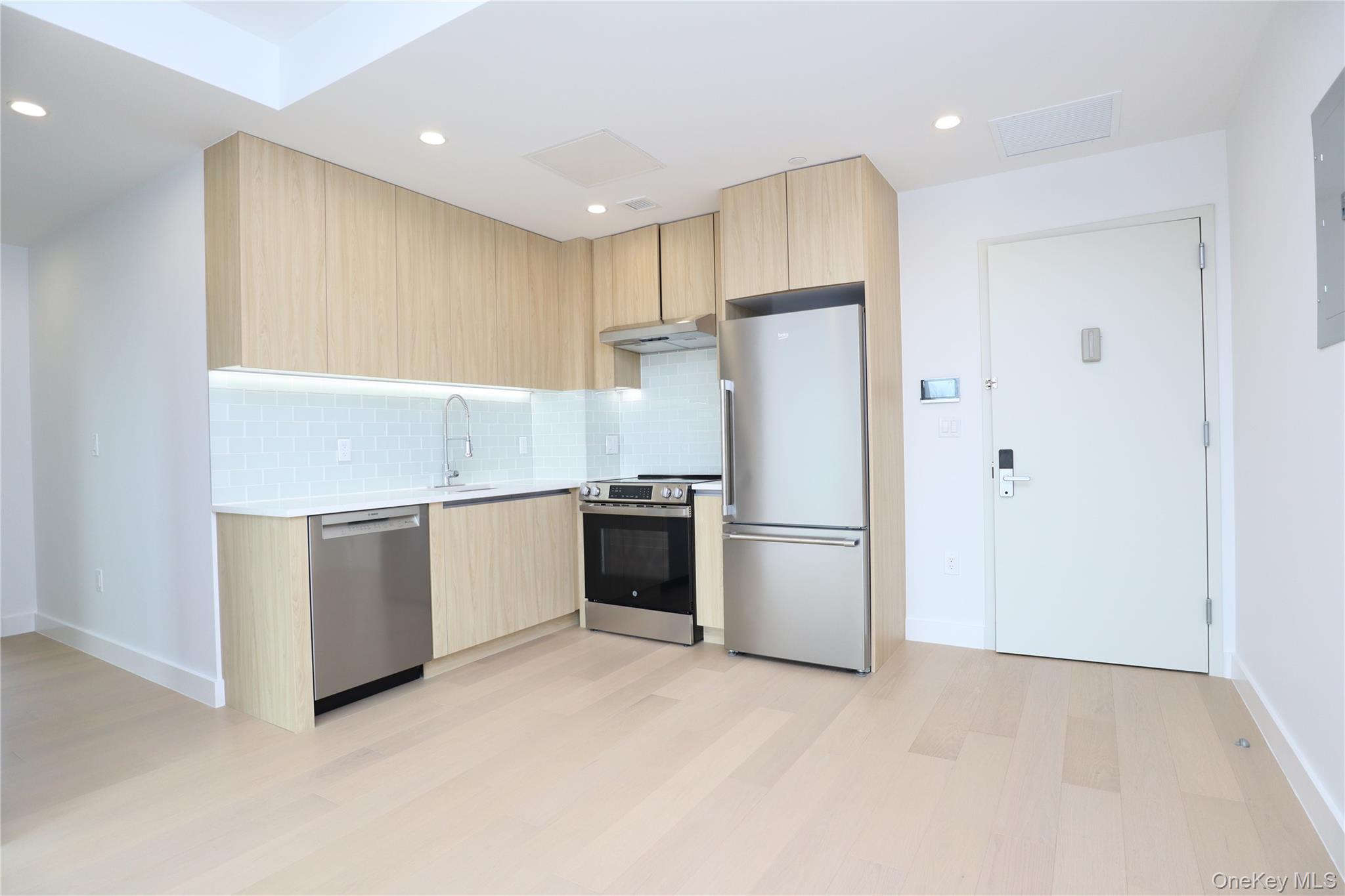 #9 photo, 15002 Northern Bloulevard, Flushing , NY 11354