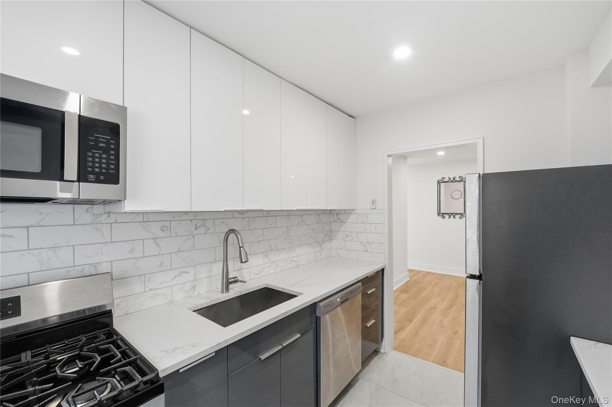 #12 photo, 226-26 Union Turnpike, 뉴욕퀸즈 Bayside , NY 11364